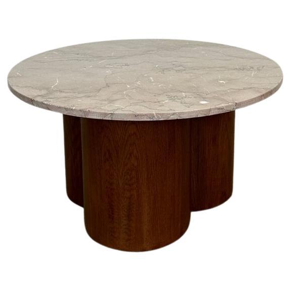 Table basse en marbre et trèfle
