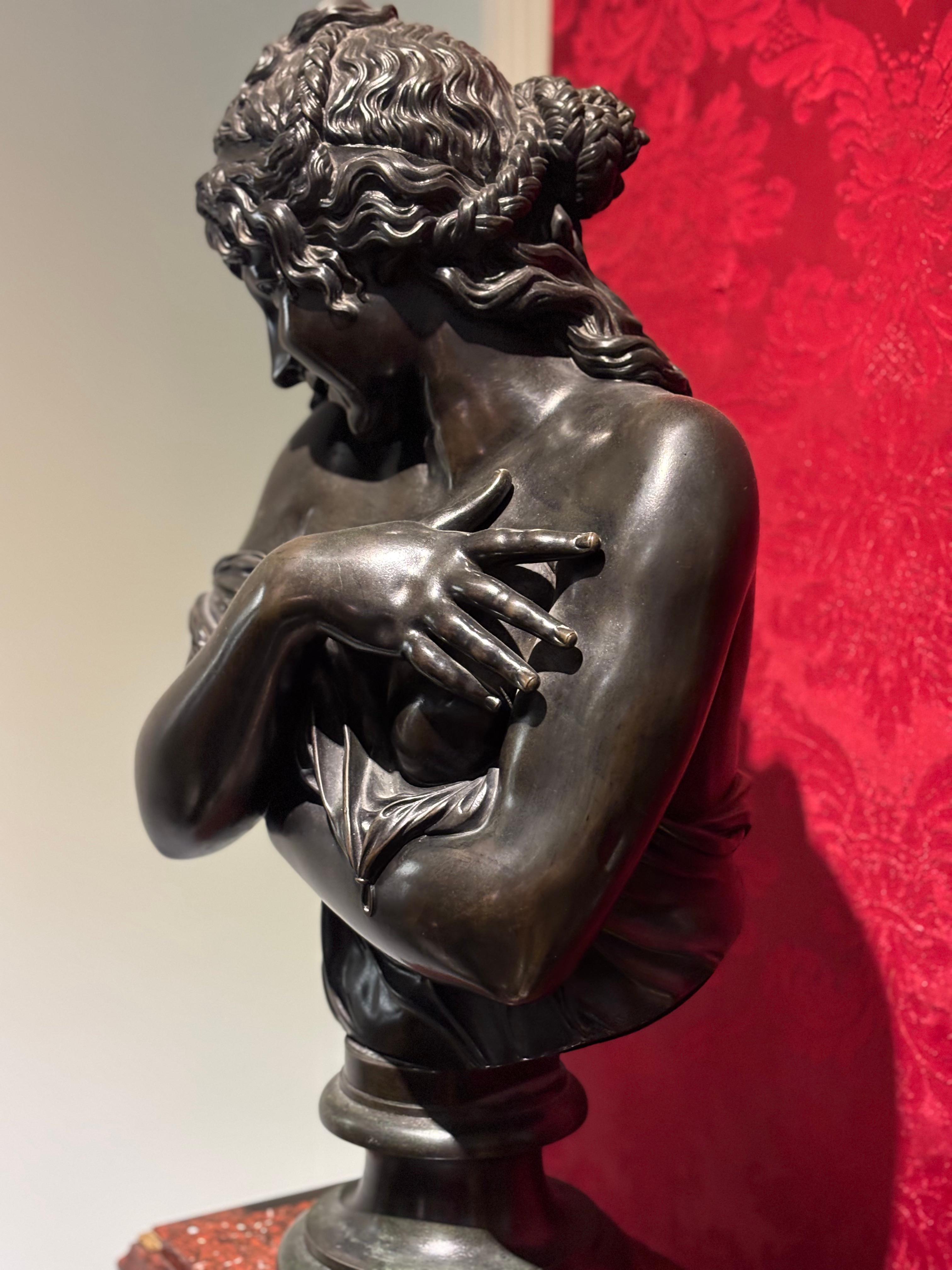 Griotte Marble and Gilt Bronze Clock Mounted by a Classical Female Bronze Bust For Sale 4