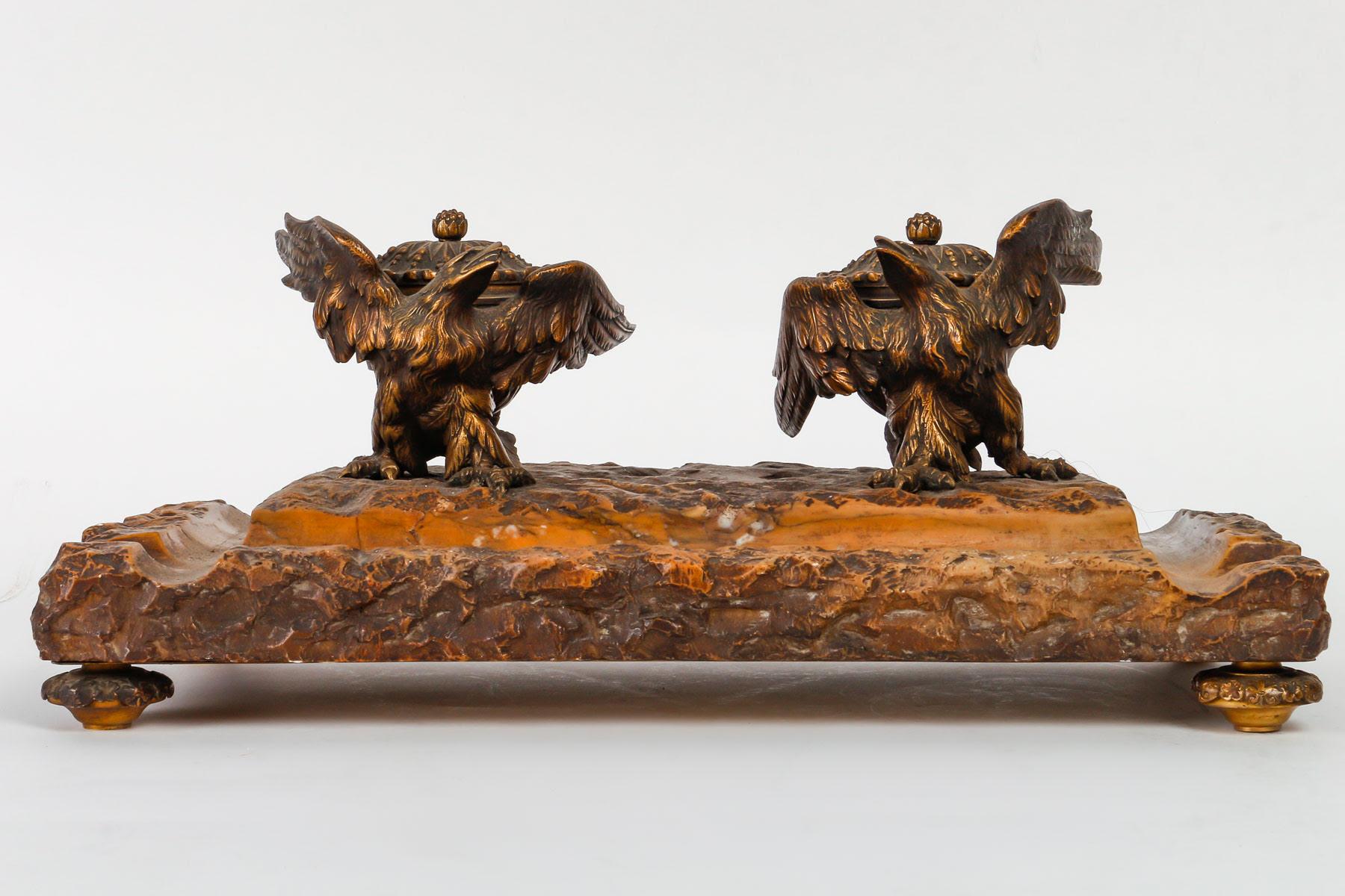 Marble and Gilt Bronze Inkwell From the 19th Century, Napoleon III Period. In Good Condition For Sale In Saint-Ouen, FR