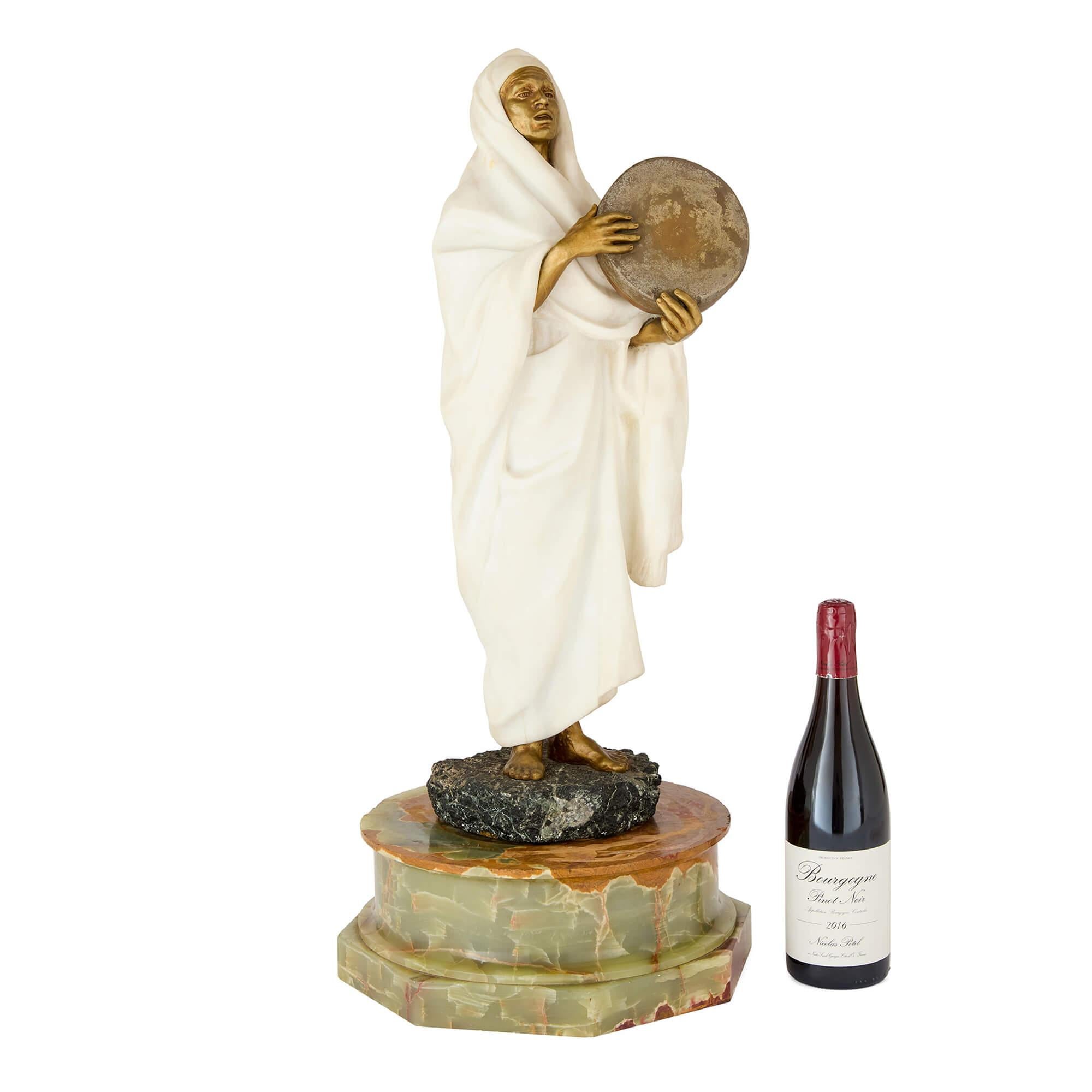 Orientalische Skulptur aus Marmor und vergoldeter Bronze von Hautot (Stein) im Angebot