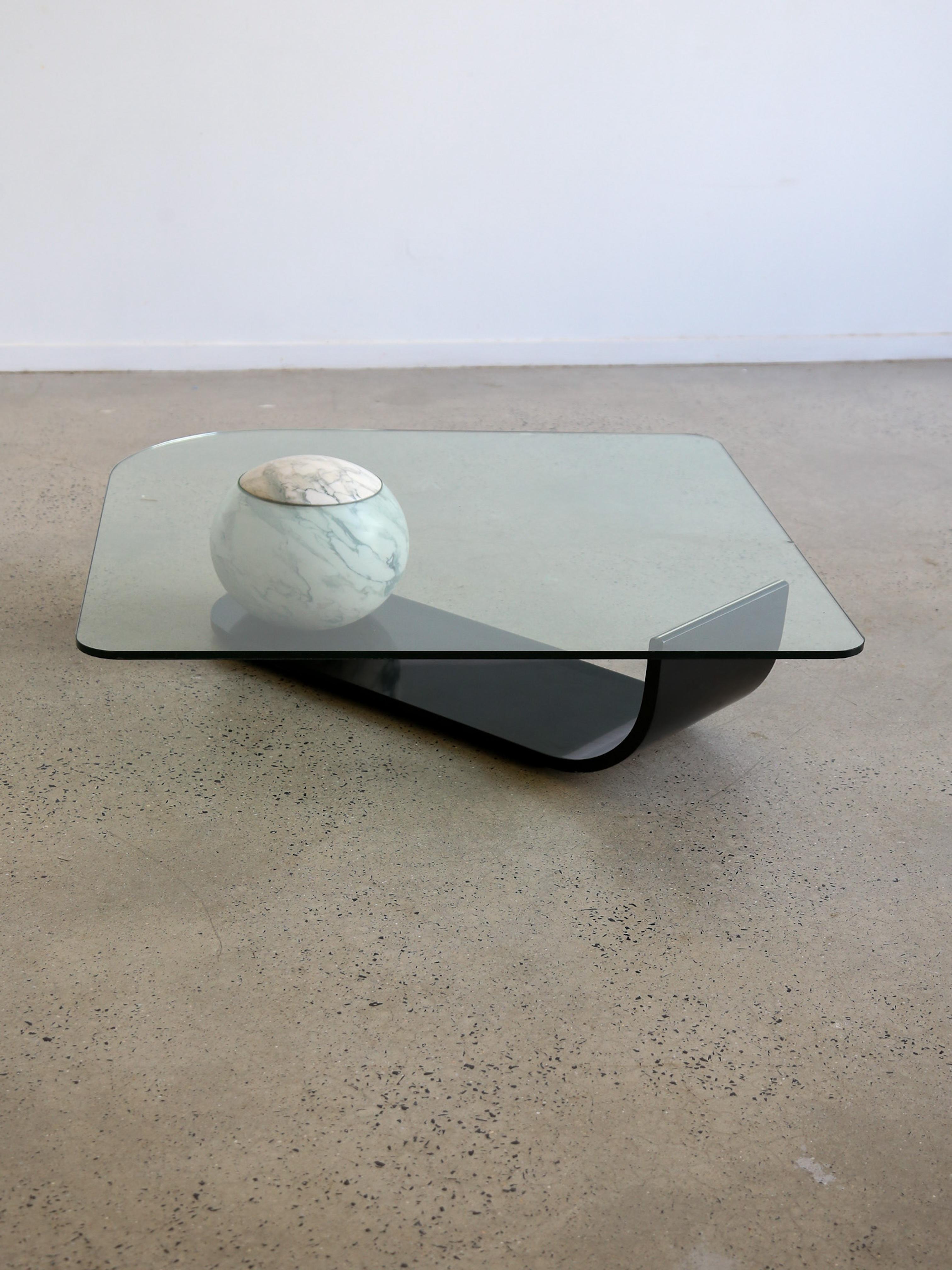 Fin du 20e siècle Table basse en marbre et verre de Fratelli Longhi en vente