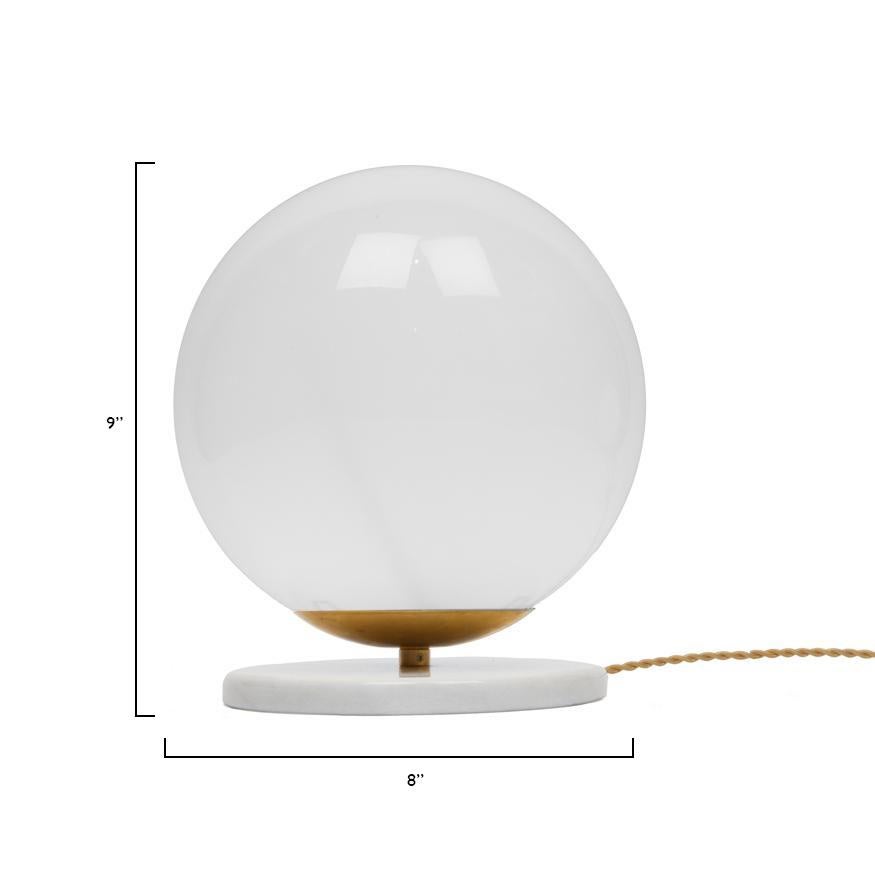 Laiton Lampe de table Globe Lighting en marbre et verre Small en vente