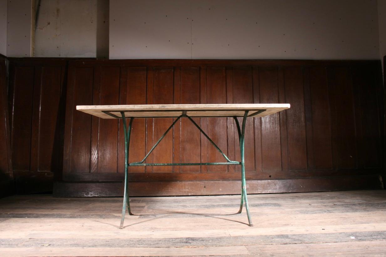 Marble and Iron Console Table In Good Condition For Sale In Kingsbridge, GB