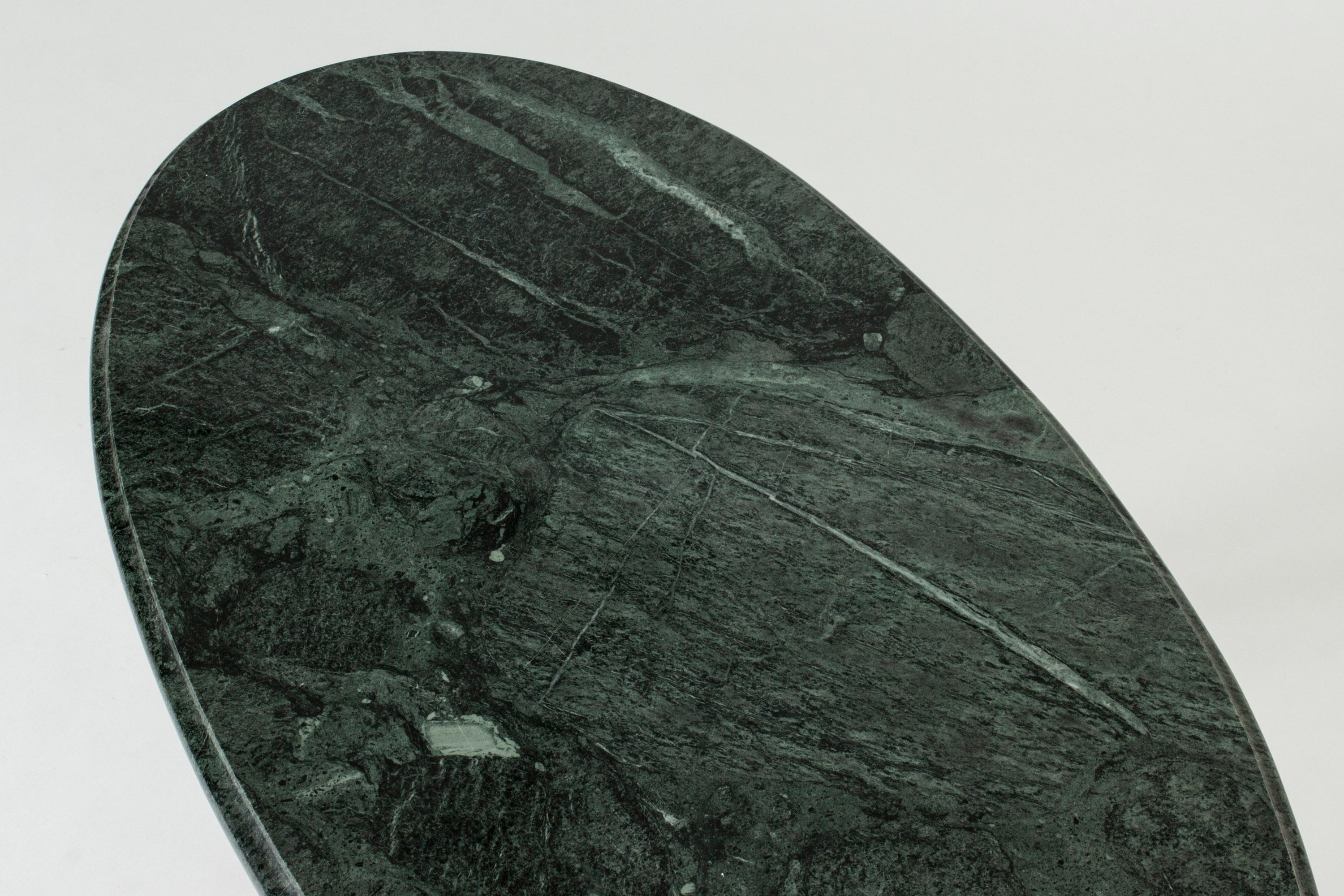 Milieu du XXe siècle Table d'appoint en marbre et acajou de Josef Frank pour Svenskt Tenn, Suède, années 1950 en vente