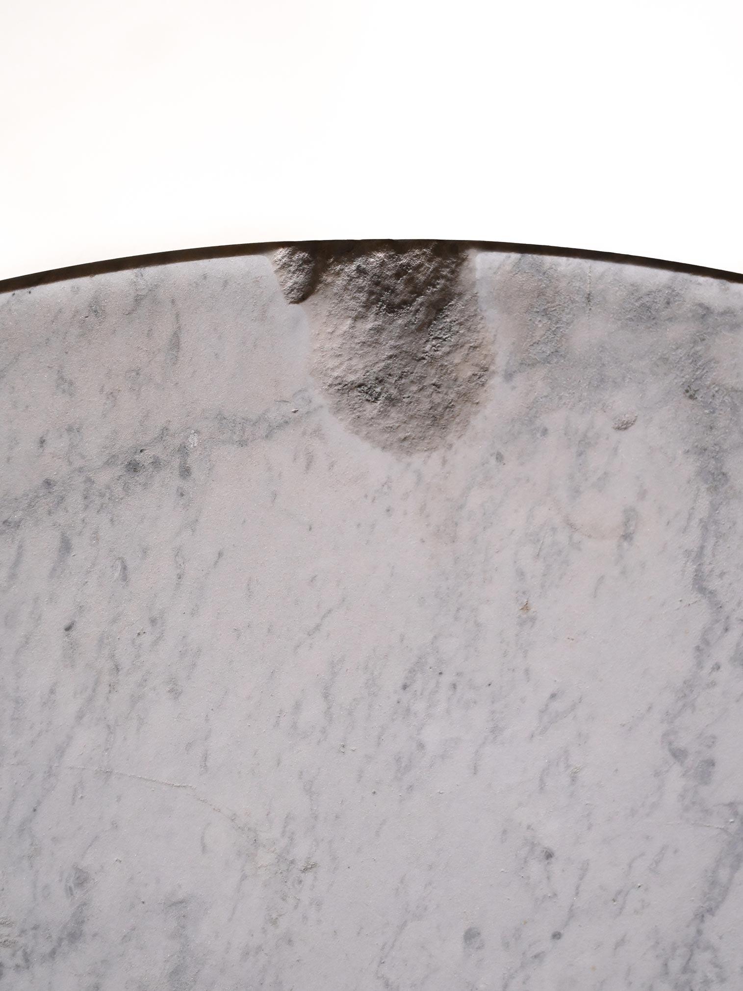 Marble and metal coffee table In Good Condition For Sale In Brescia, IT