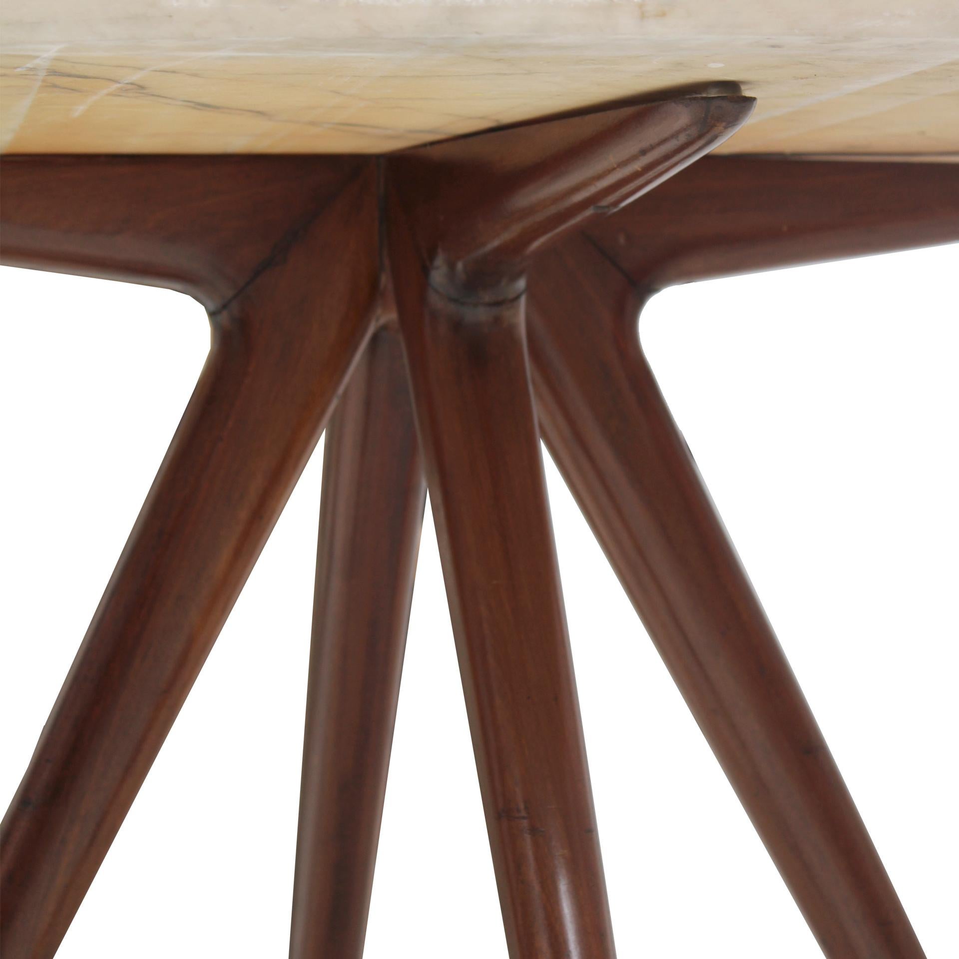 Marble and Oak Pedestal Table, 1950s In Good Condition For Sale In Madrid, ES