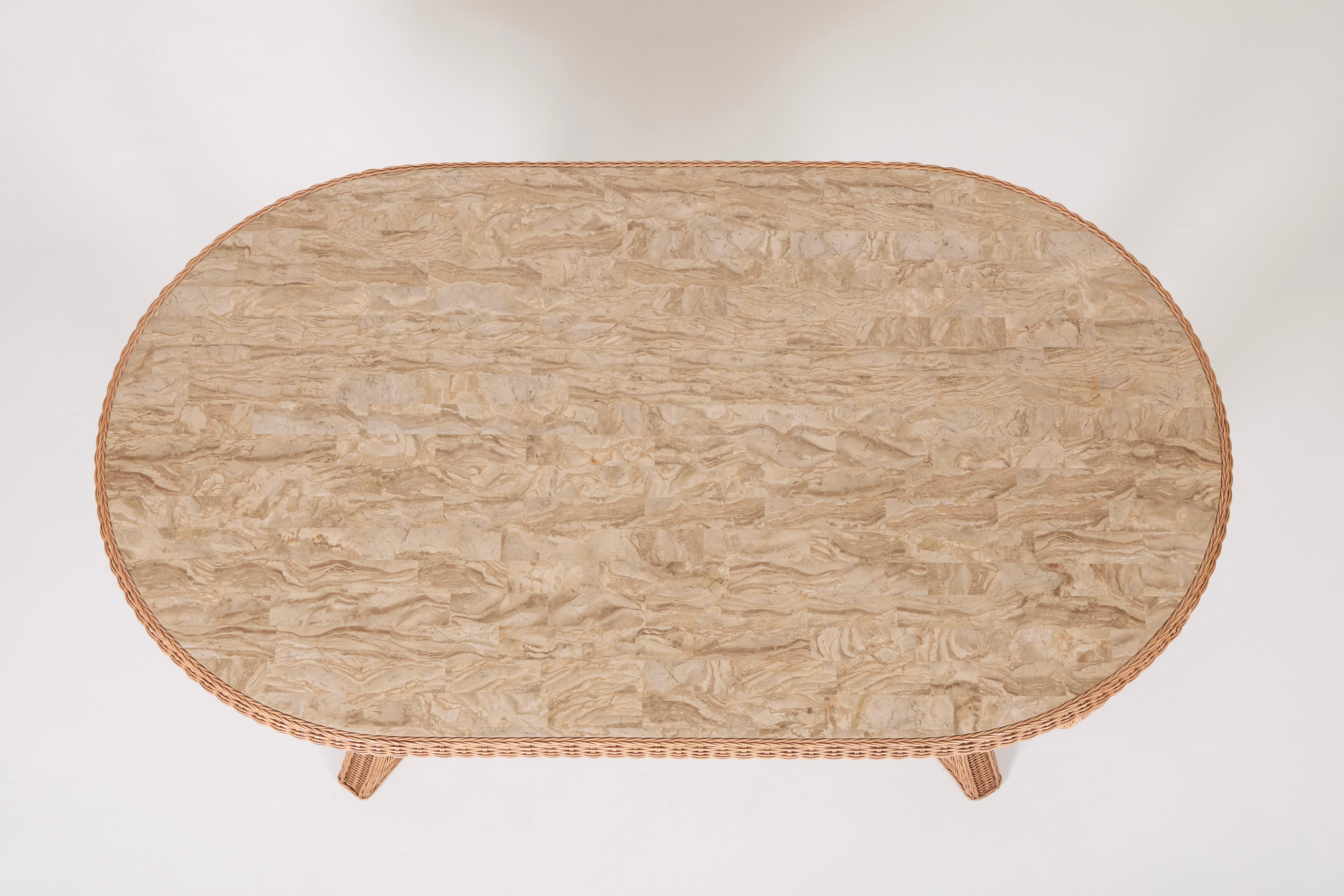 Mid-century marble and rattan dining table For Sale 2