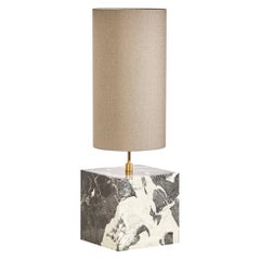Coexist-Tischlampe aus Marmor und recyceltem Stoff von Slash Objects