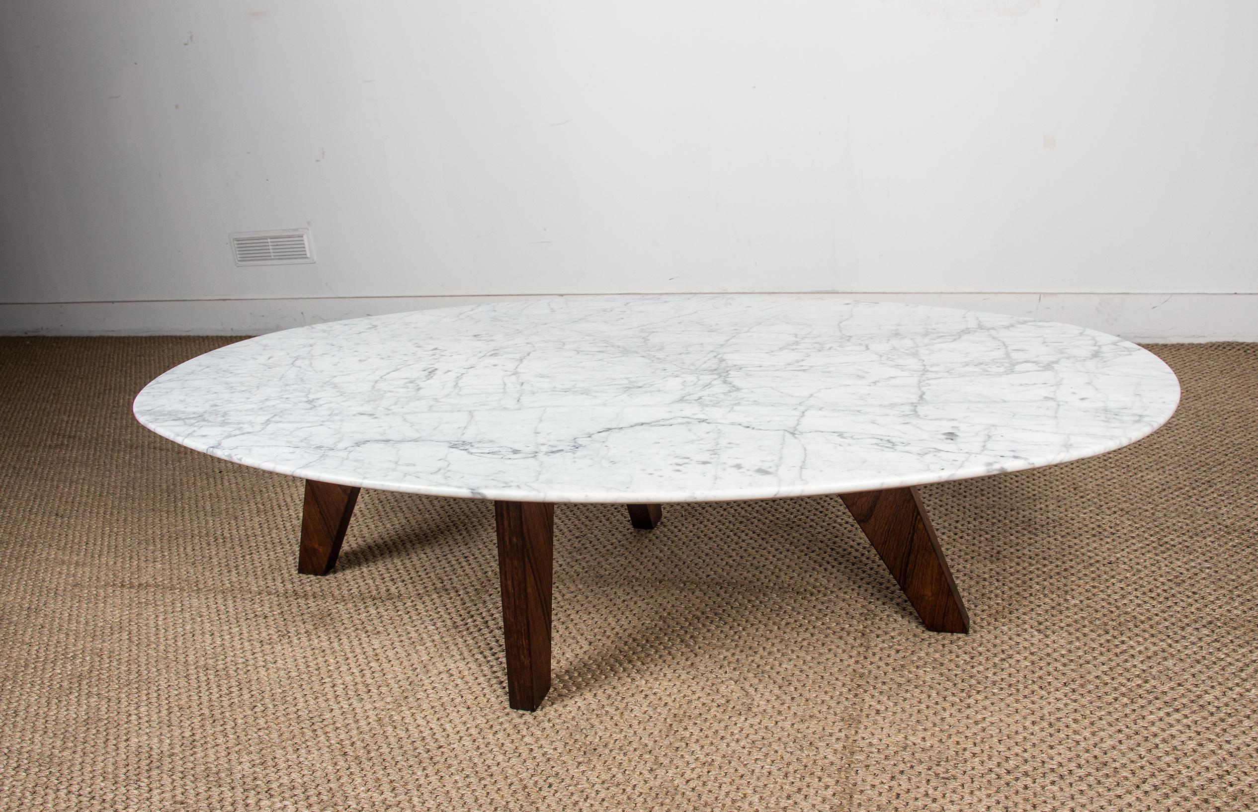 Carrara Marble Marble and Rosewood Coffee Table by Hugues Poignant for Roche et Bobois 1970. For Sale