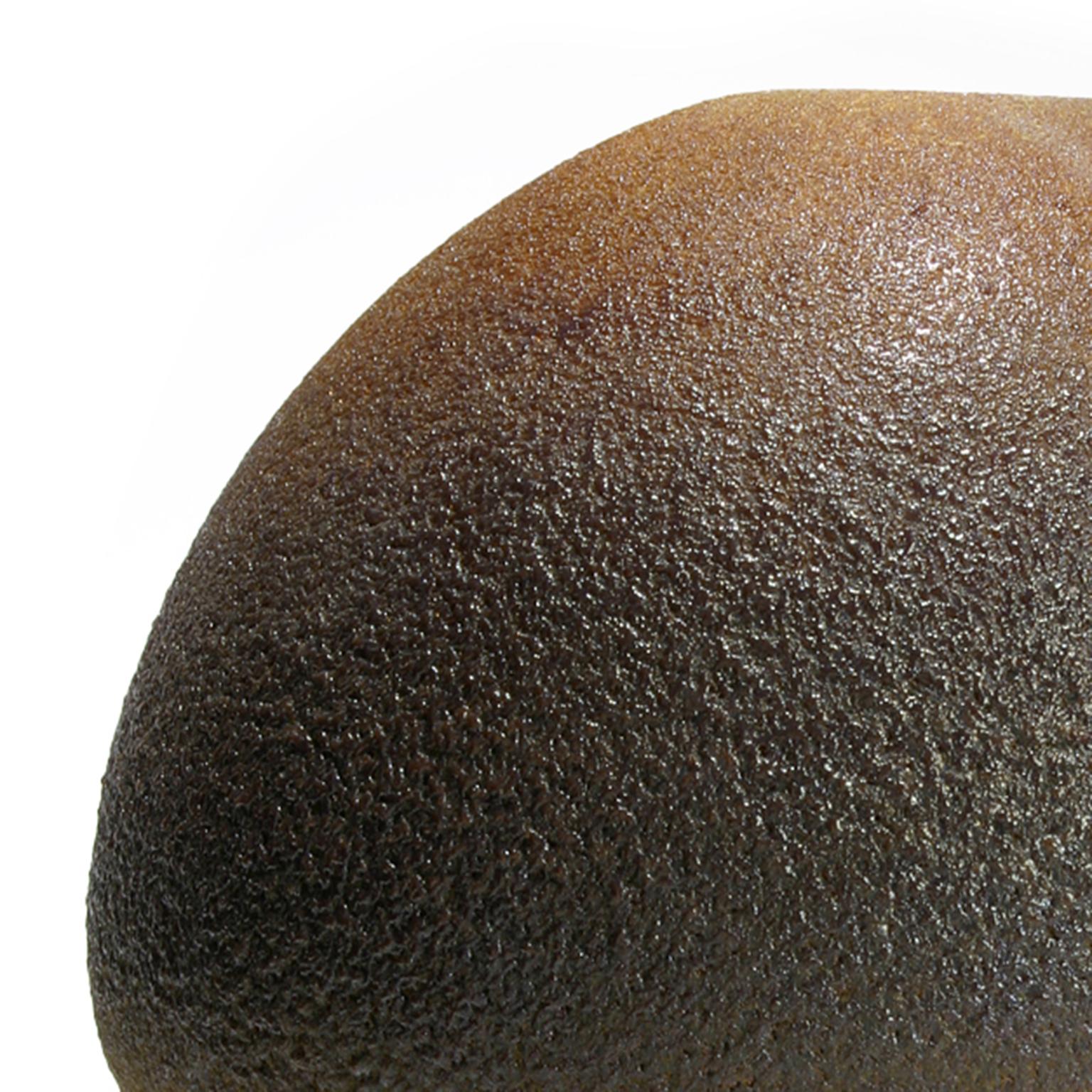 Moderno Oggetto di vetro. Marmo Beydik, Oggetto soffiato a mano, Ispirazione ceramica africana. in vendita