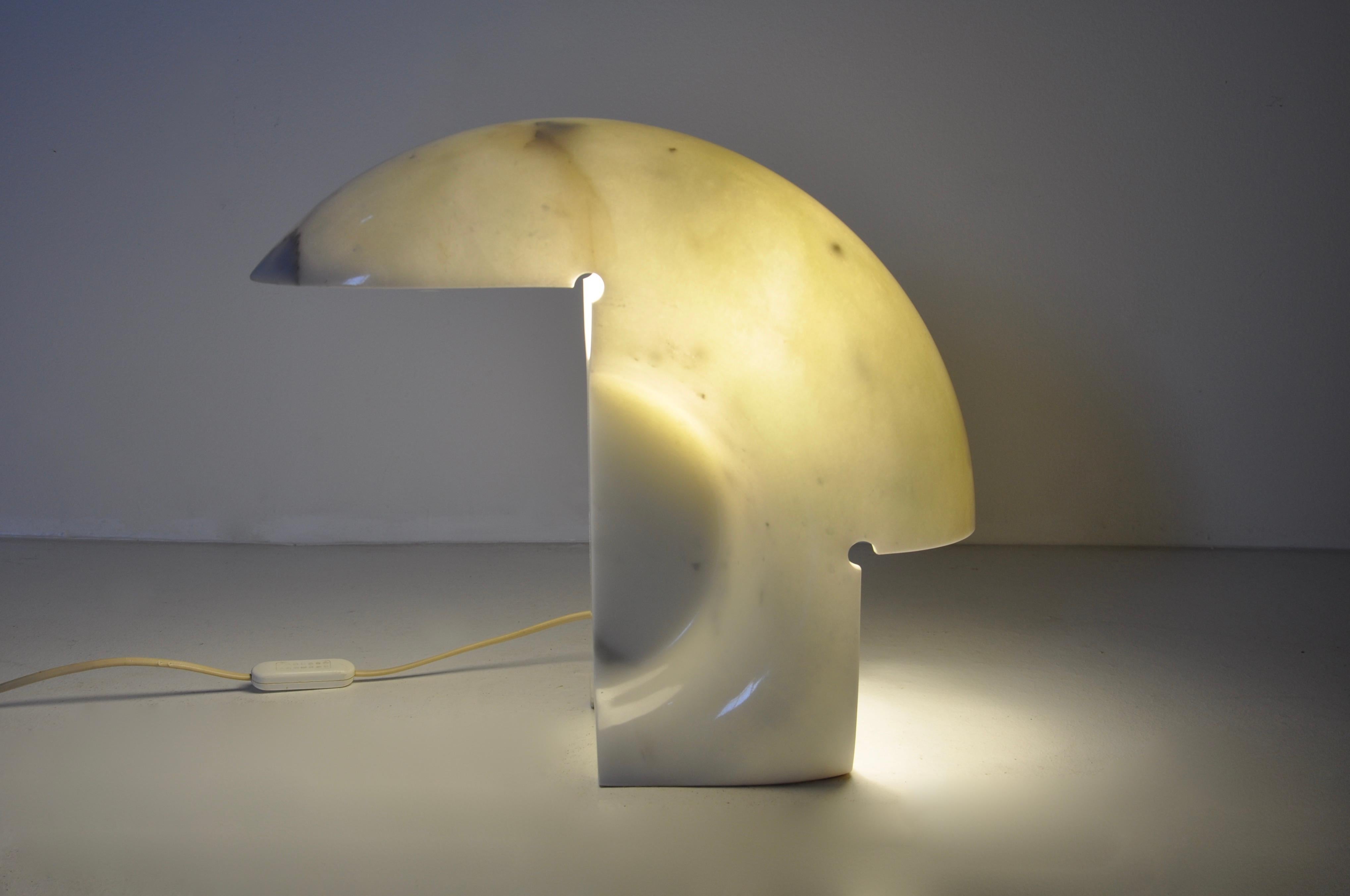 Marble Biagio Table Lamp by Tobia Scarpa for Flos, 1968 In Good Condition For Sale In Lasne, BE
