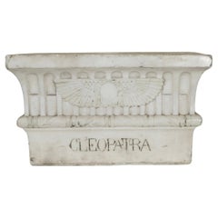 Bloc en marbre avec texte gravé Cléopâtre, Italie 19e c