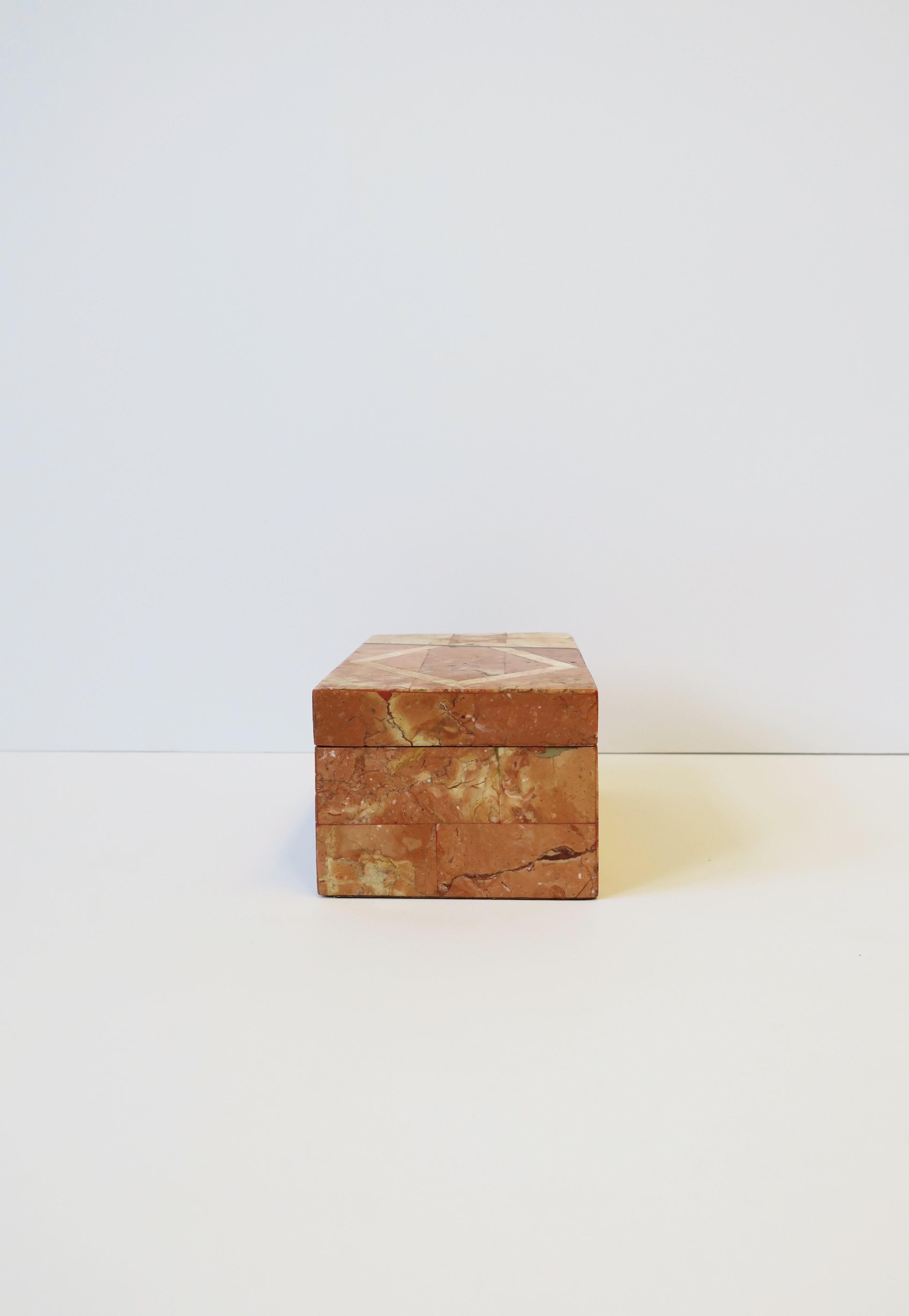 Boîte en marbre avec étoile juive de David en vente 4