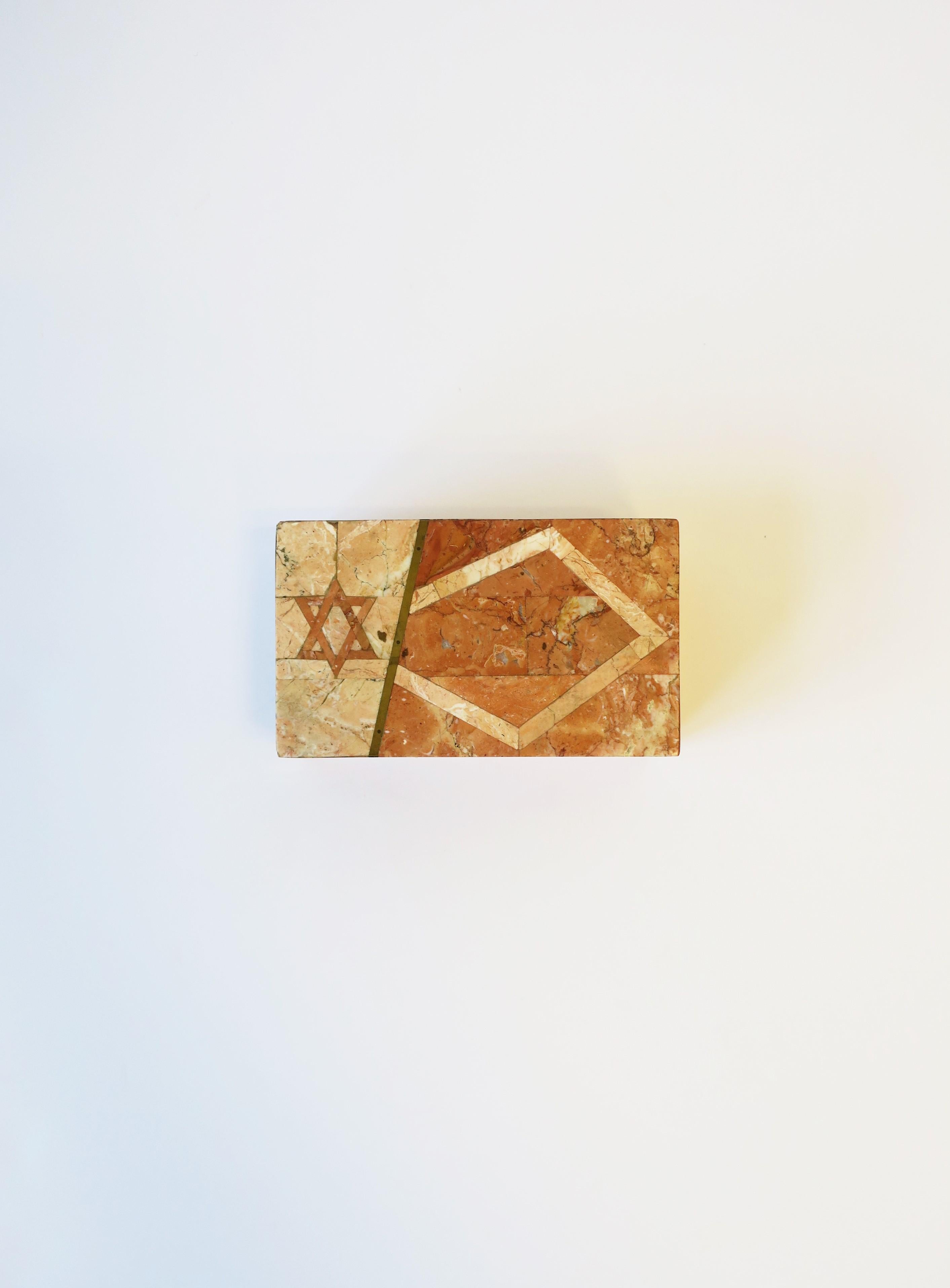 Marble Box with Jewish Star of David Design In Good Condition For Sale In New York, NY