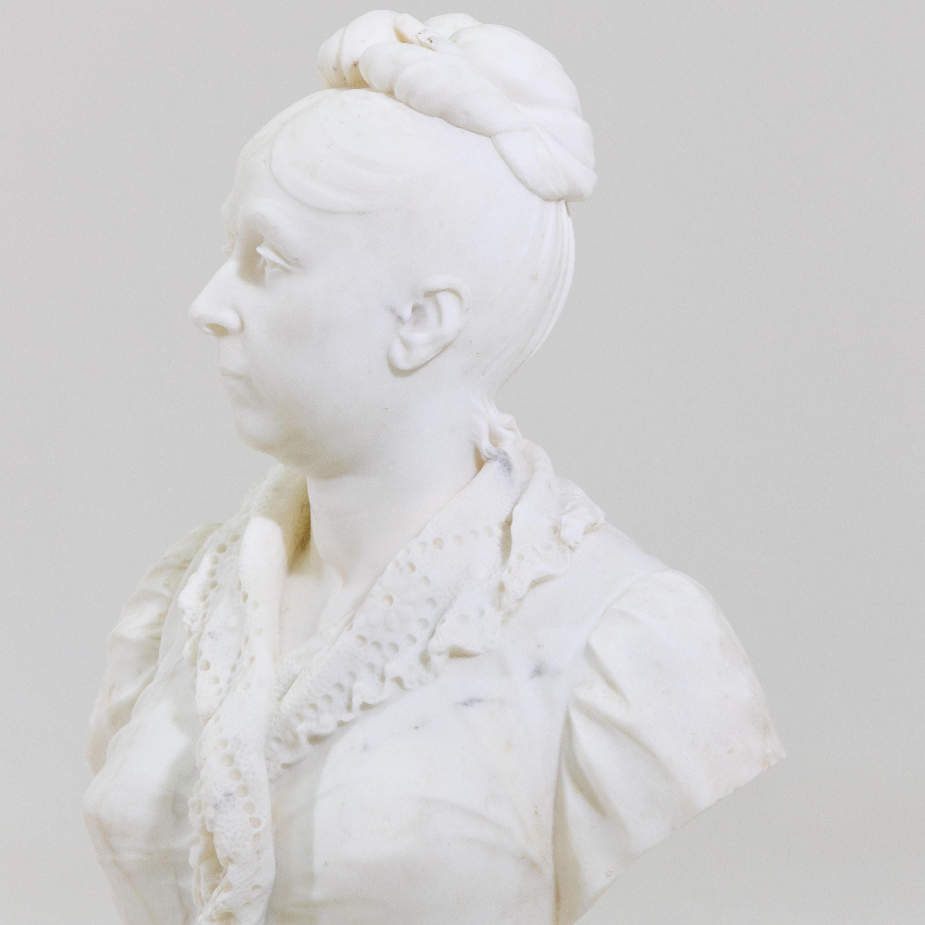 Marble Bust of a Lady, Italy 19th Century For Sale 2