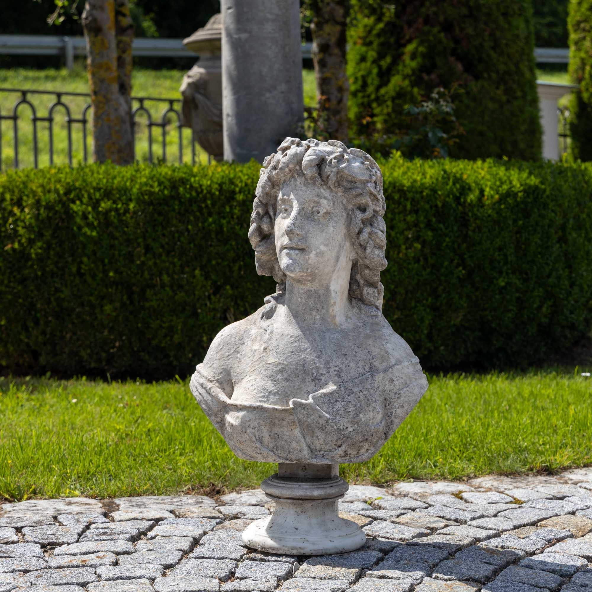 Marbre Buste de femme en marbre, 19e siècle en vente