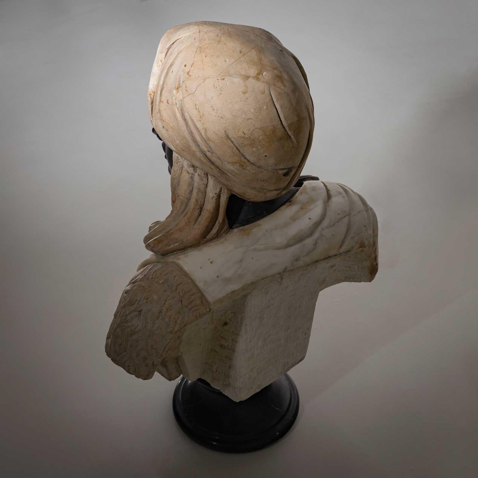 Marble Bust of an African Man, Italy 20th Century For Sale 7