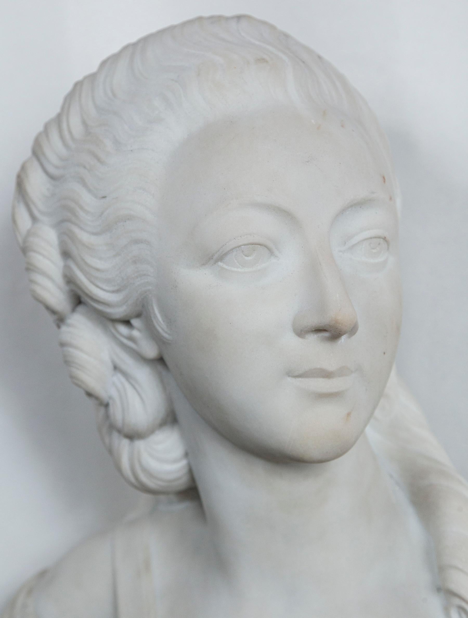 Louis XV Marble Bust of an Elegant Lady For Sale
