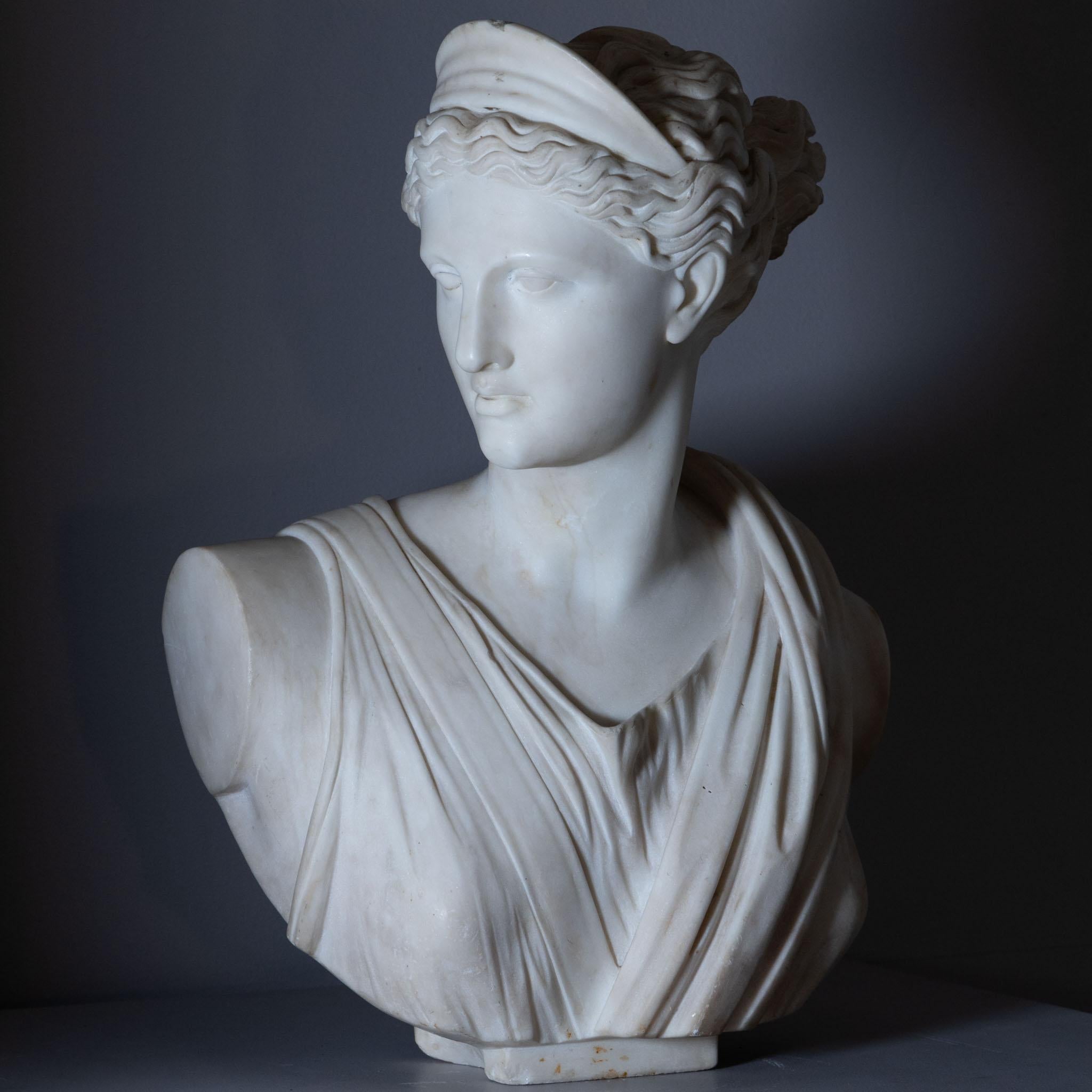 Marble bust of Diana after antiquity. Signed F. Vichi on the reverse. Very beautiful character in unrestored original condition.