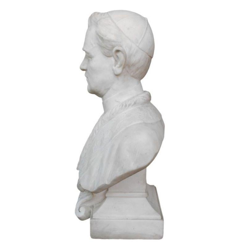 20ième siècle Buste en marbre du Pope Pi X du début du 20ème siècle par J. Verona en vente
