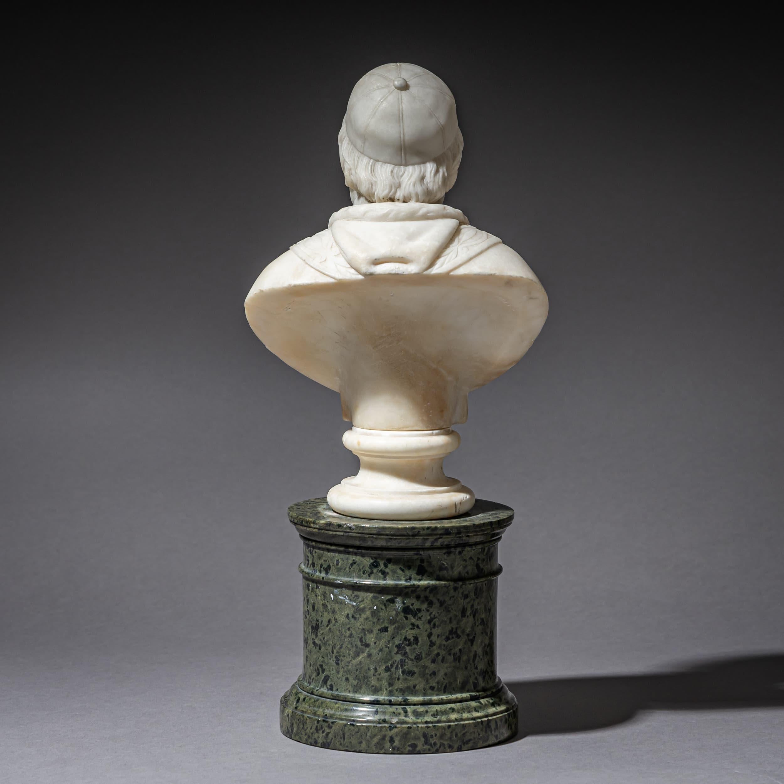 Busto de mármol del papa Pío IX sobre base serpentina, Roma, hacia 1846/47 Biedermeier en venta