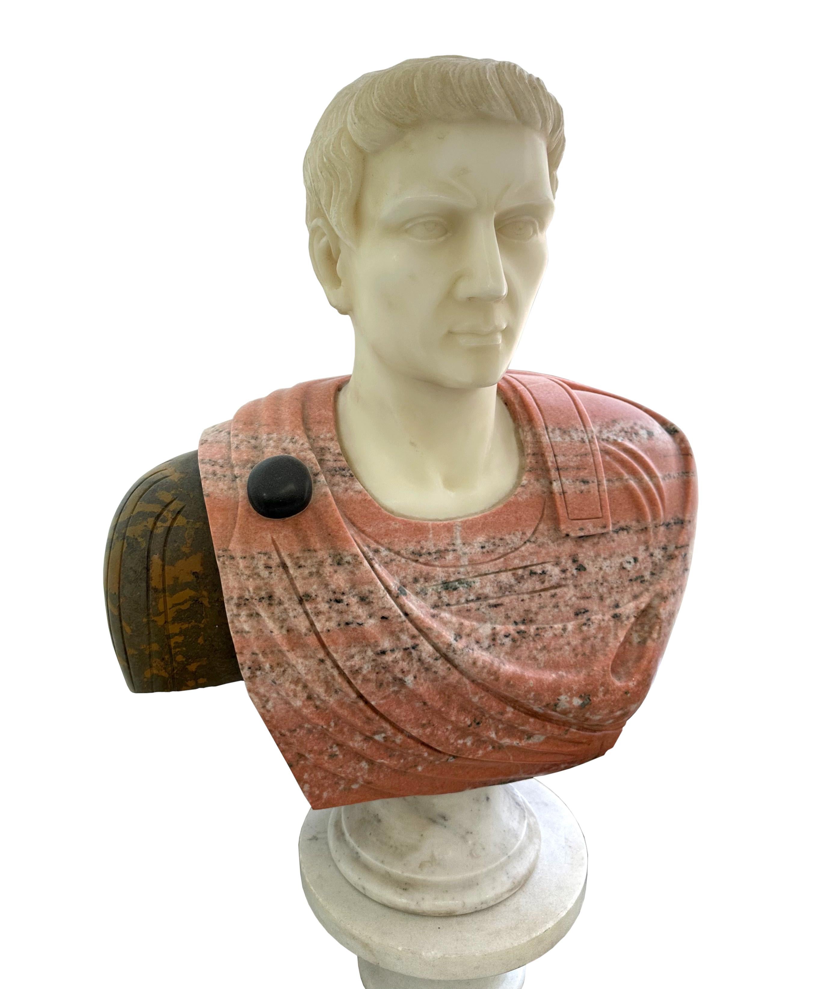 Busto in marmo dell'imperatore Augusto In condizioni buone in vendita a West Palm Beach, FL