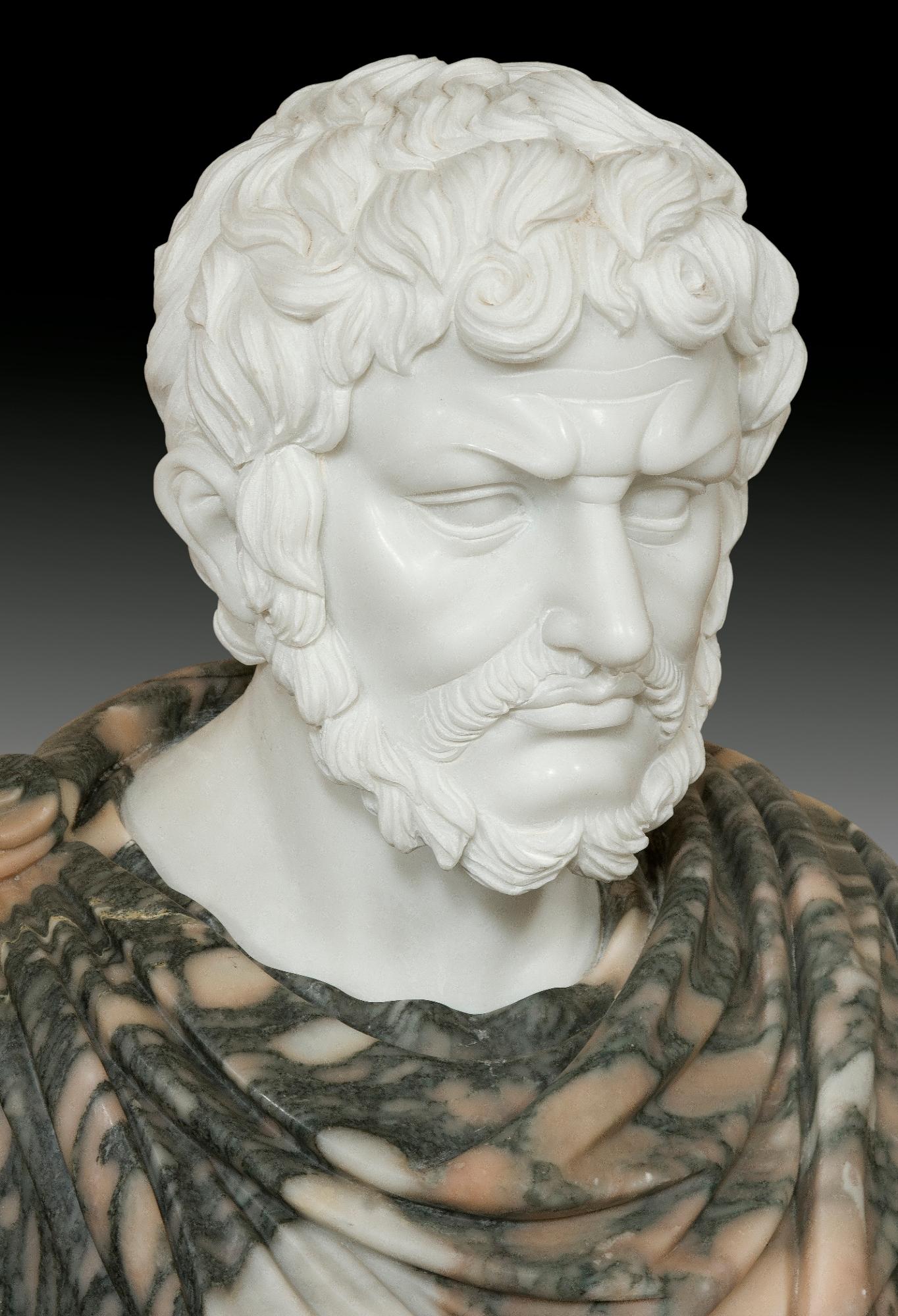 The idealisation of the face of the man toothed, extracted from Roman models related to the Greek Hellenism, does not allow to identify it but you can see similarities with portraits like those of Caracalla (towards the beginning of Century III dC).