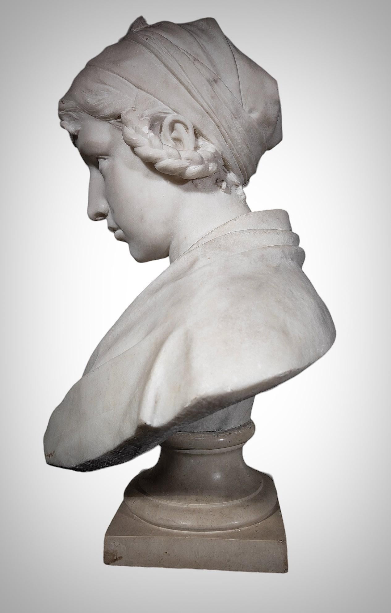 Buste en marbre signé (1927) en vente 1