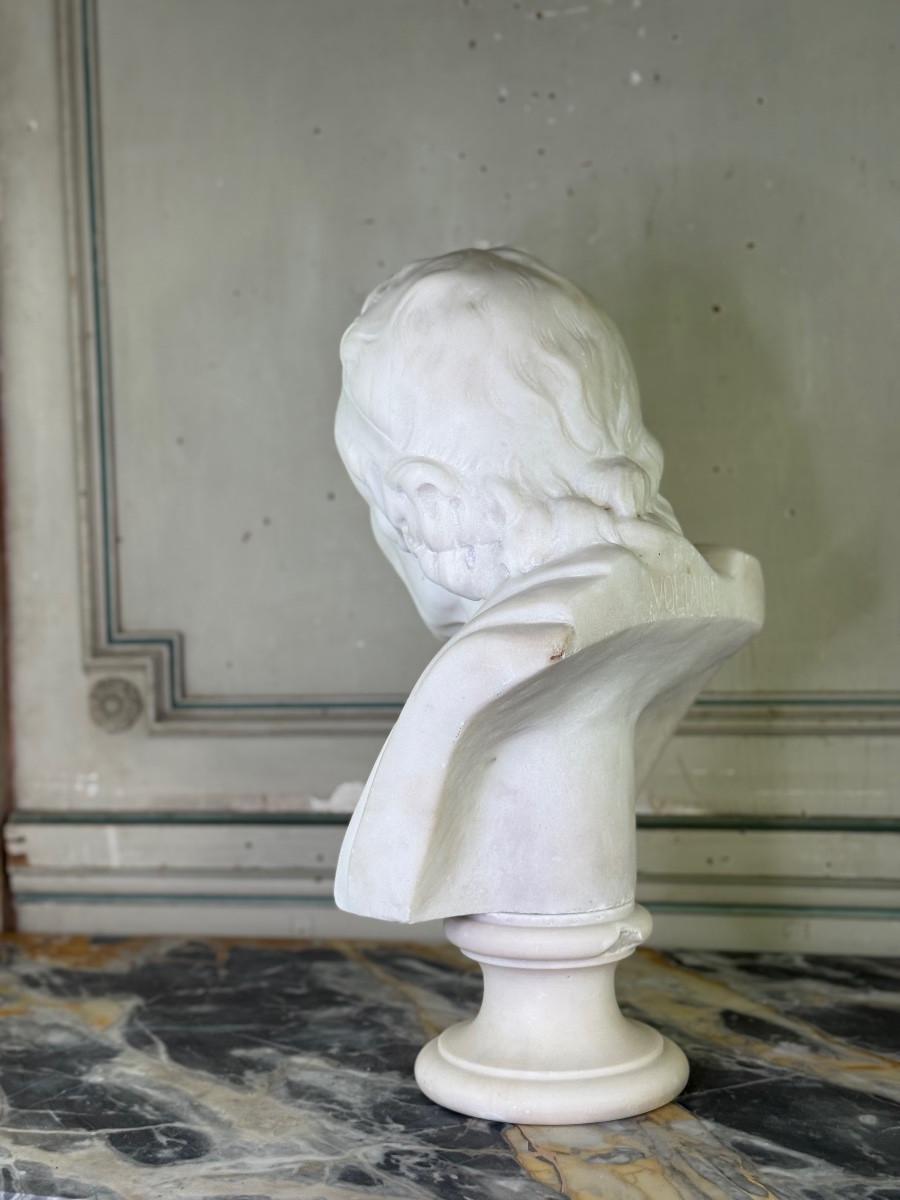 20th Century Marble bust, Voltaire after Jean Antoine Houdon, 19th-century copy For Sale