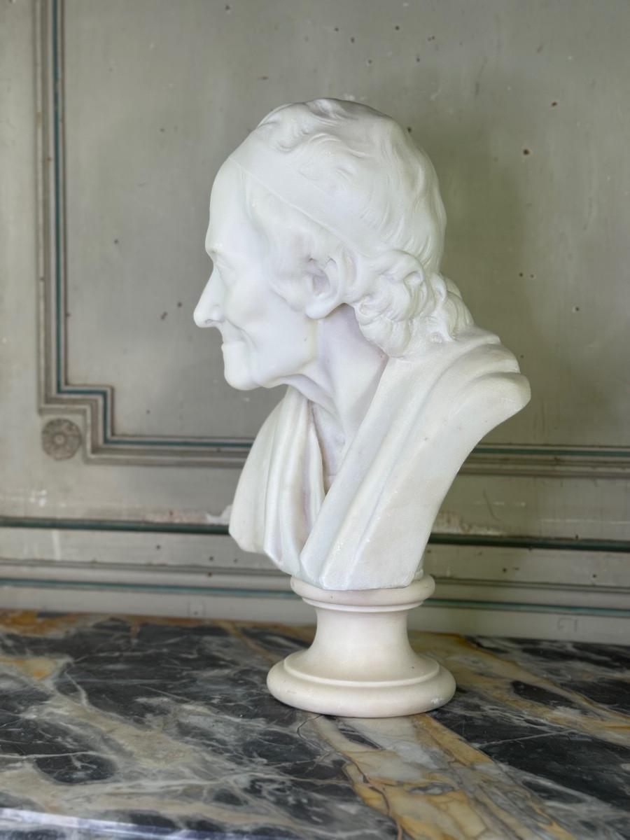 Marble bust, Voltaire after Jean Antoine Houdon, 19th-century copy For Sale 1