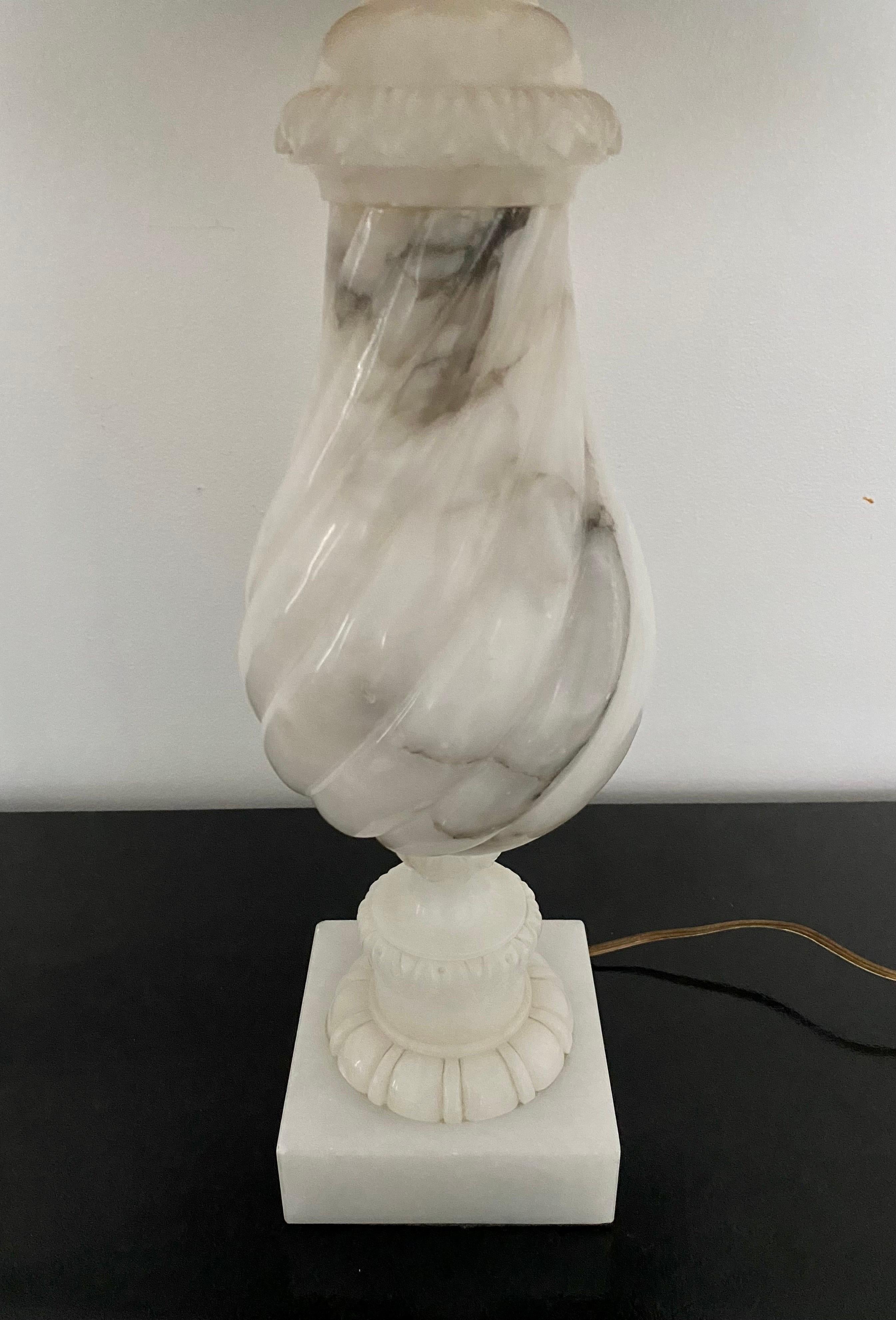 Neoclassical Marble Carved Twisted Balustrade Table Lamp For Sale