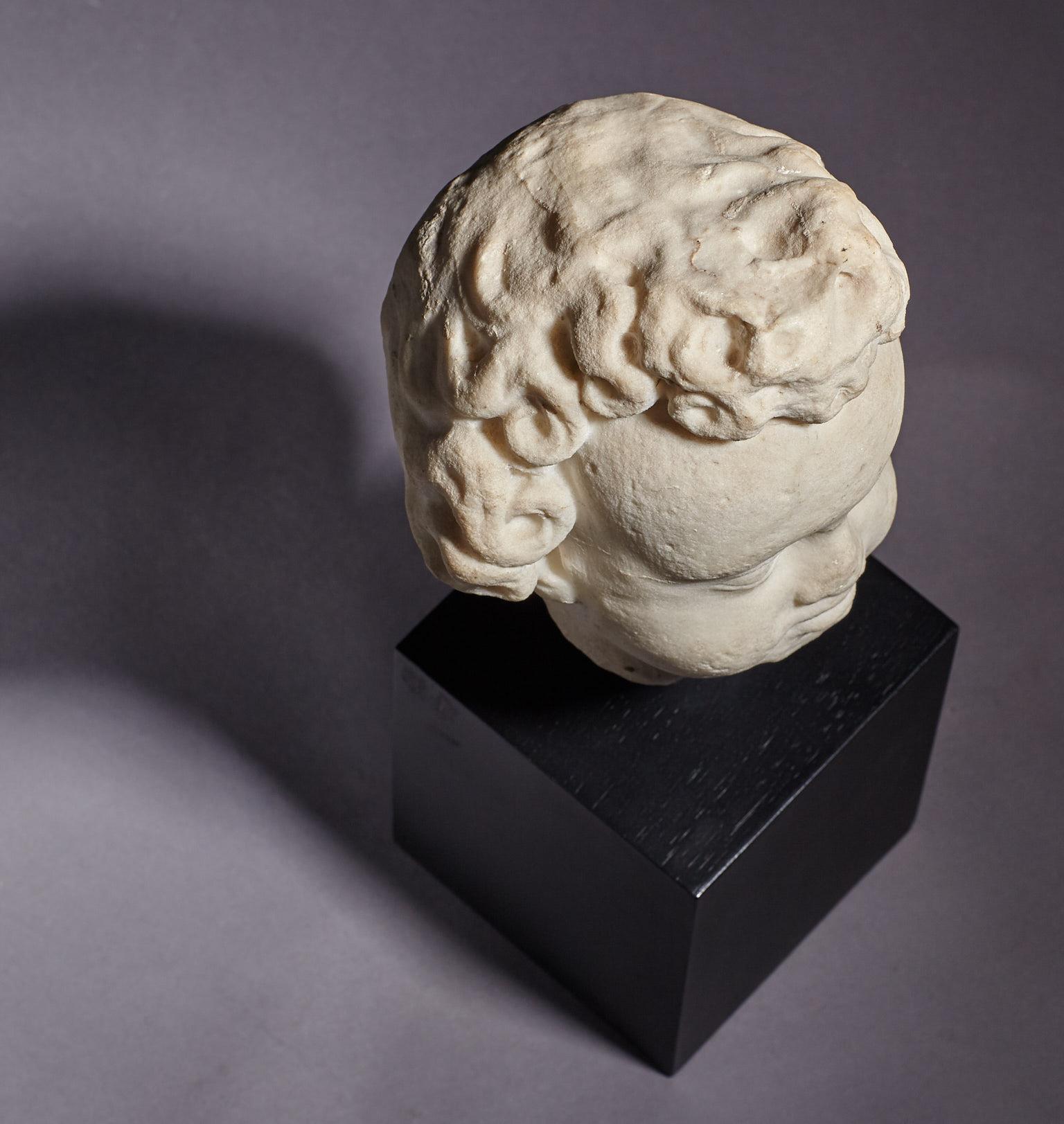 Marble Cherub Head, Late 16th-Early 17th Century, Italian, circa 1600-1620 For Sale 2