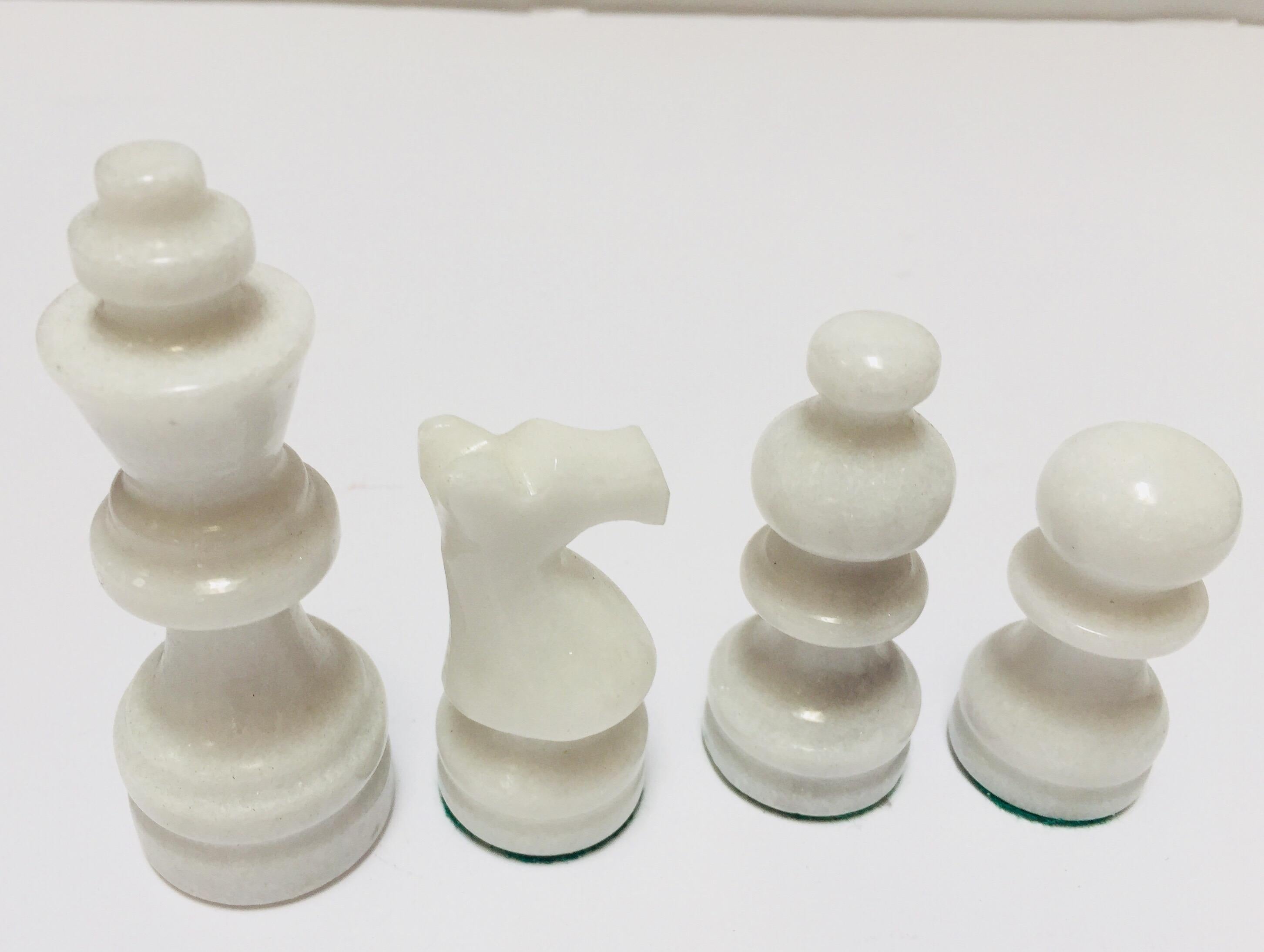 Mid-Century Modern Marble Chess Board with Hand-Carved Black and White Onyx Chess Pieces