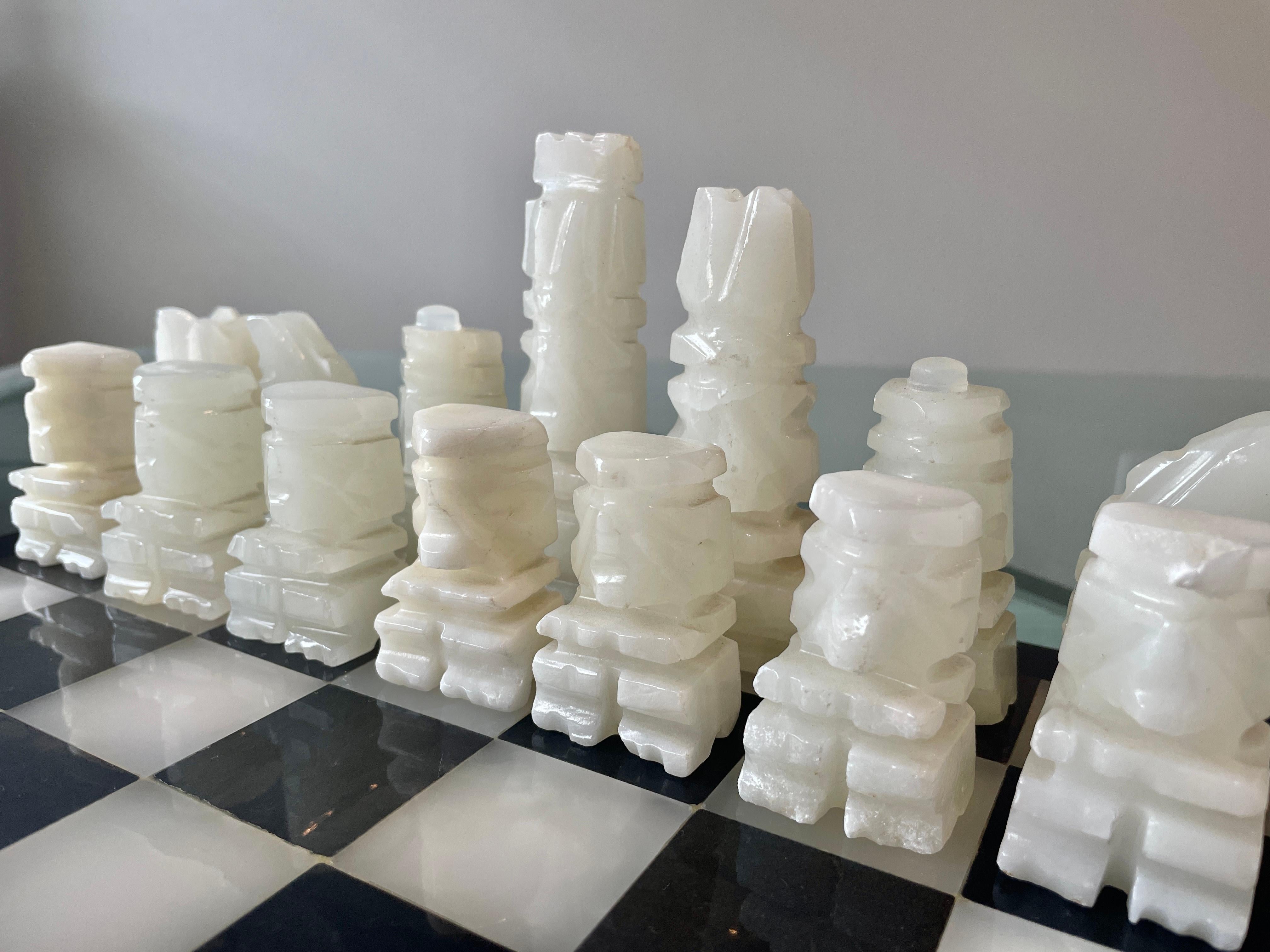 Ensemble d'échecs marbre Bon état - En vente à Denton, TX