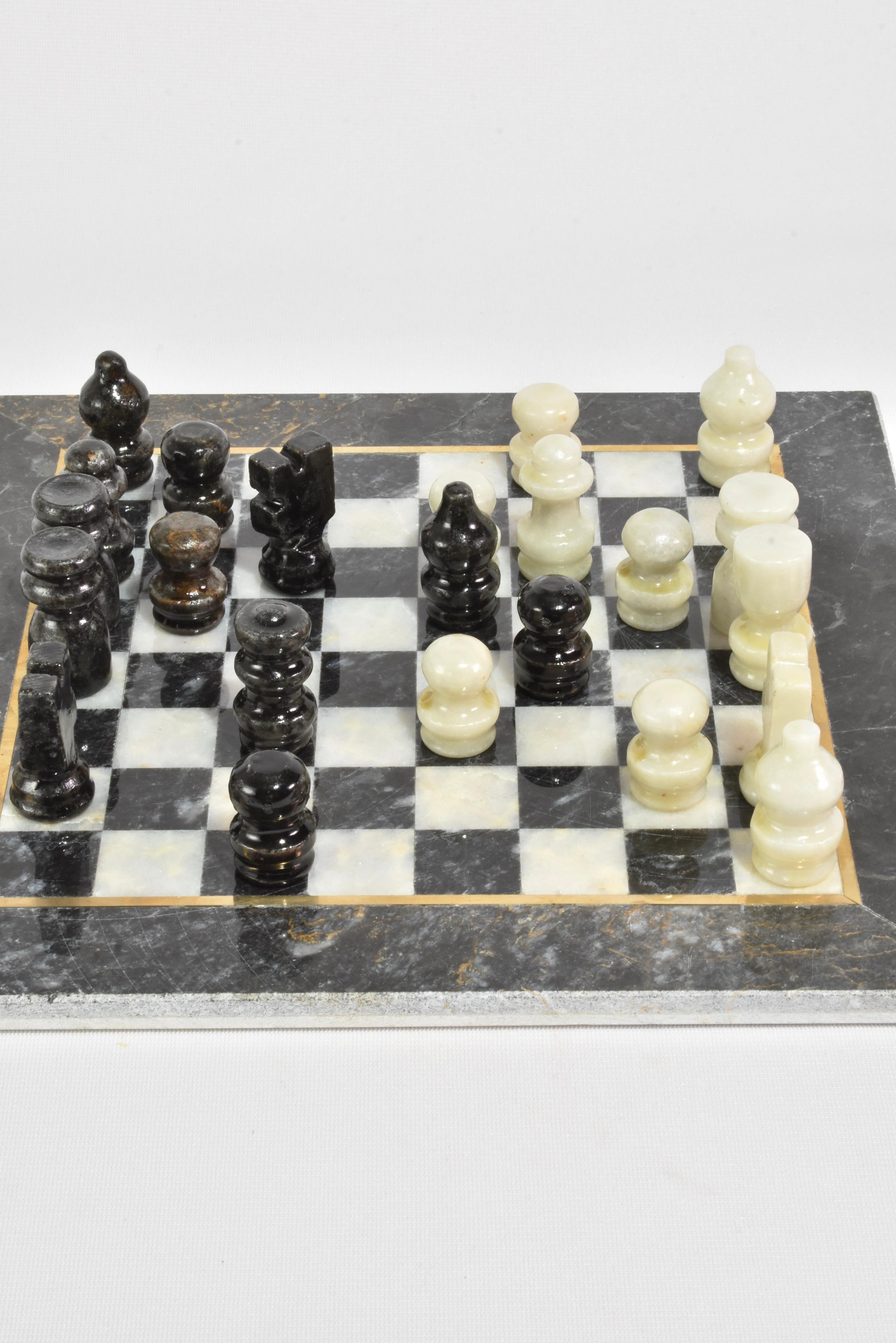 20ième siècle Jeu d'échecs en marbre en vente