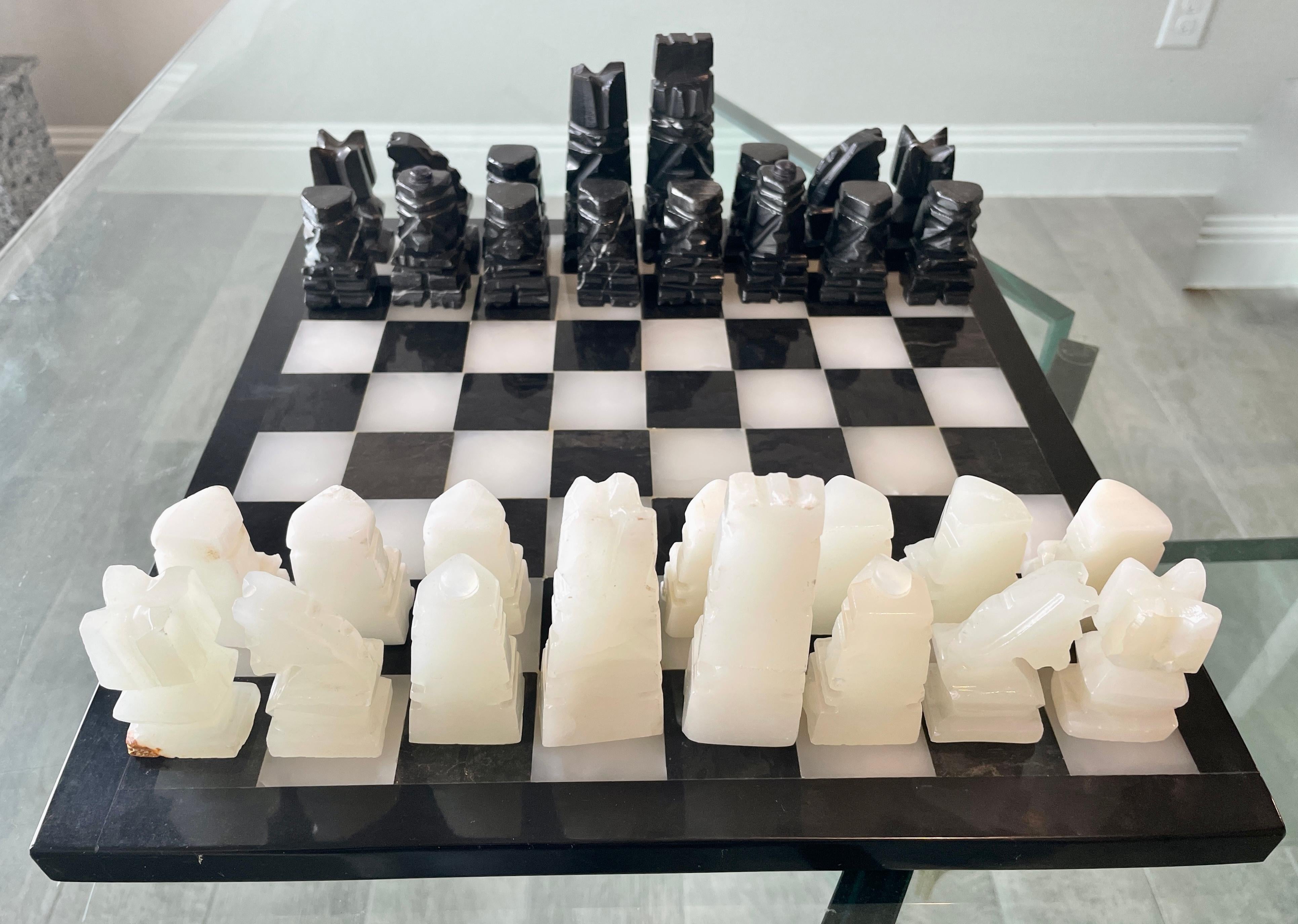 Marble Chess Set In Good Condition For Sale In Denton, TX