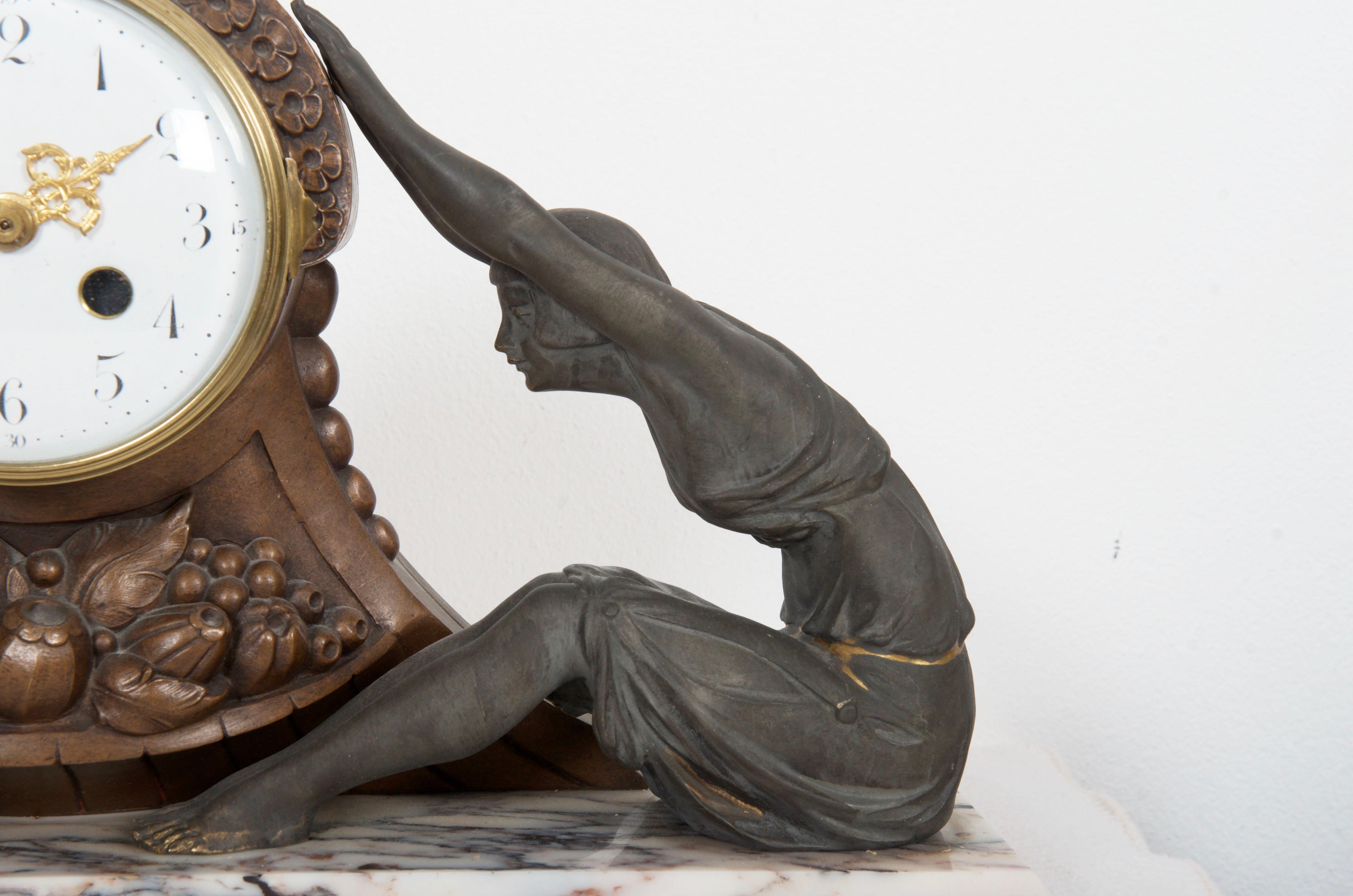 Marble Chimney Mantel Art Deco Clock In Good Condition In Vienna, AT