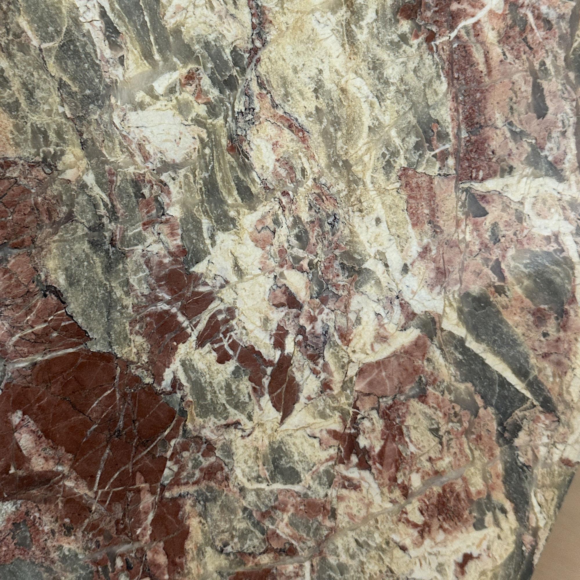 Mesa de centro de mármol con tapa rectangular de cristal, Italia Años 70 en venta 5