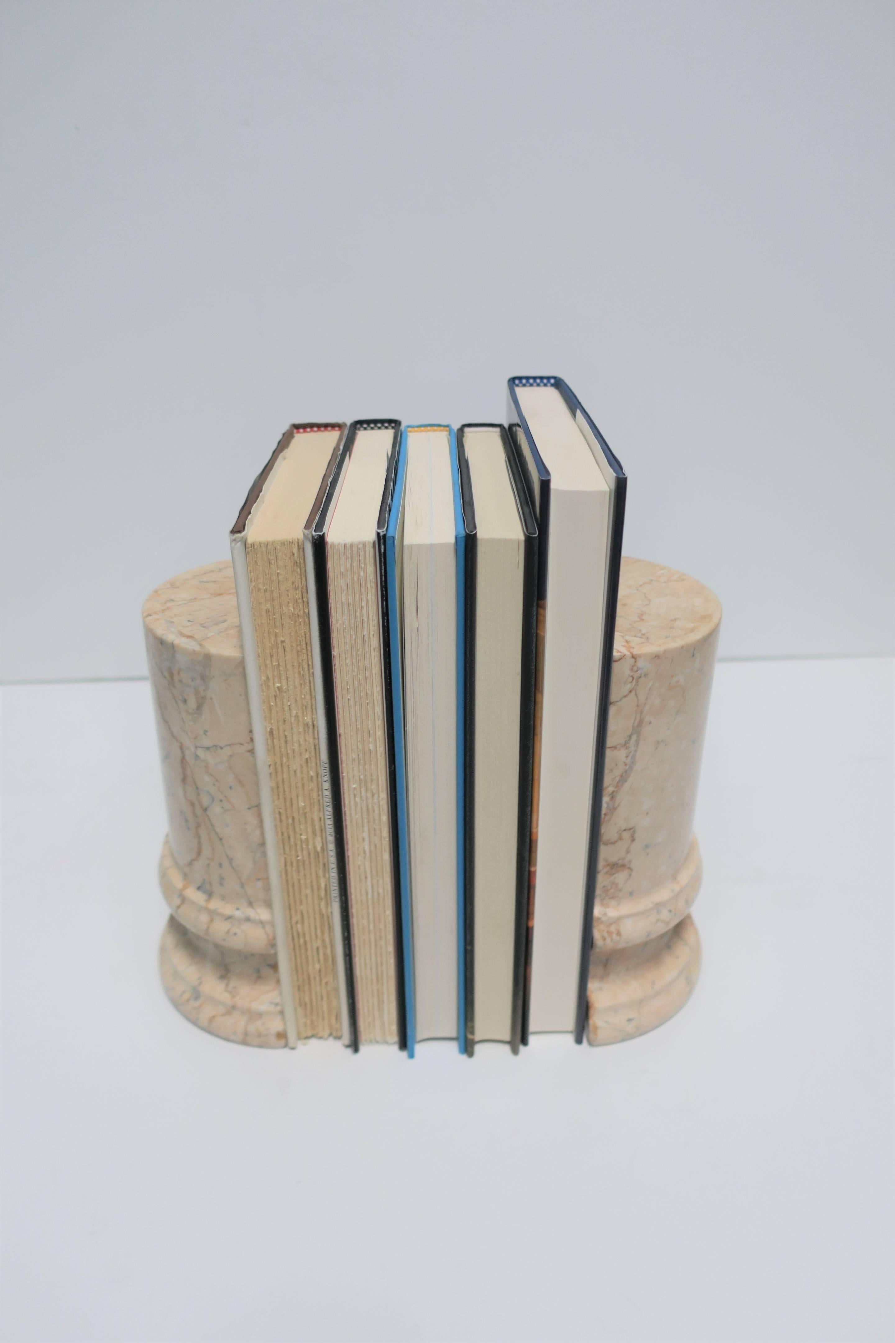 Marble Column Bookends In Good Condition In New York, NY