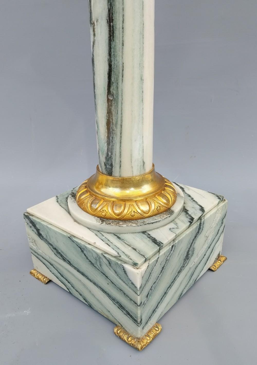 Stand de colonne en marbre ancien français en vente 6