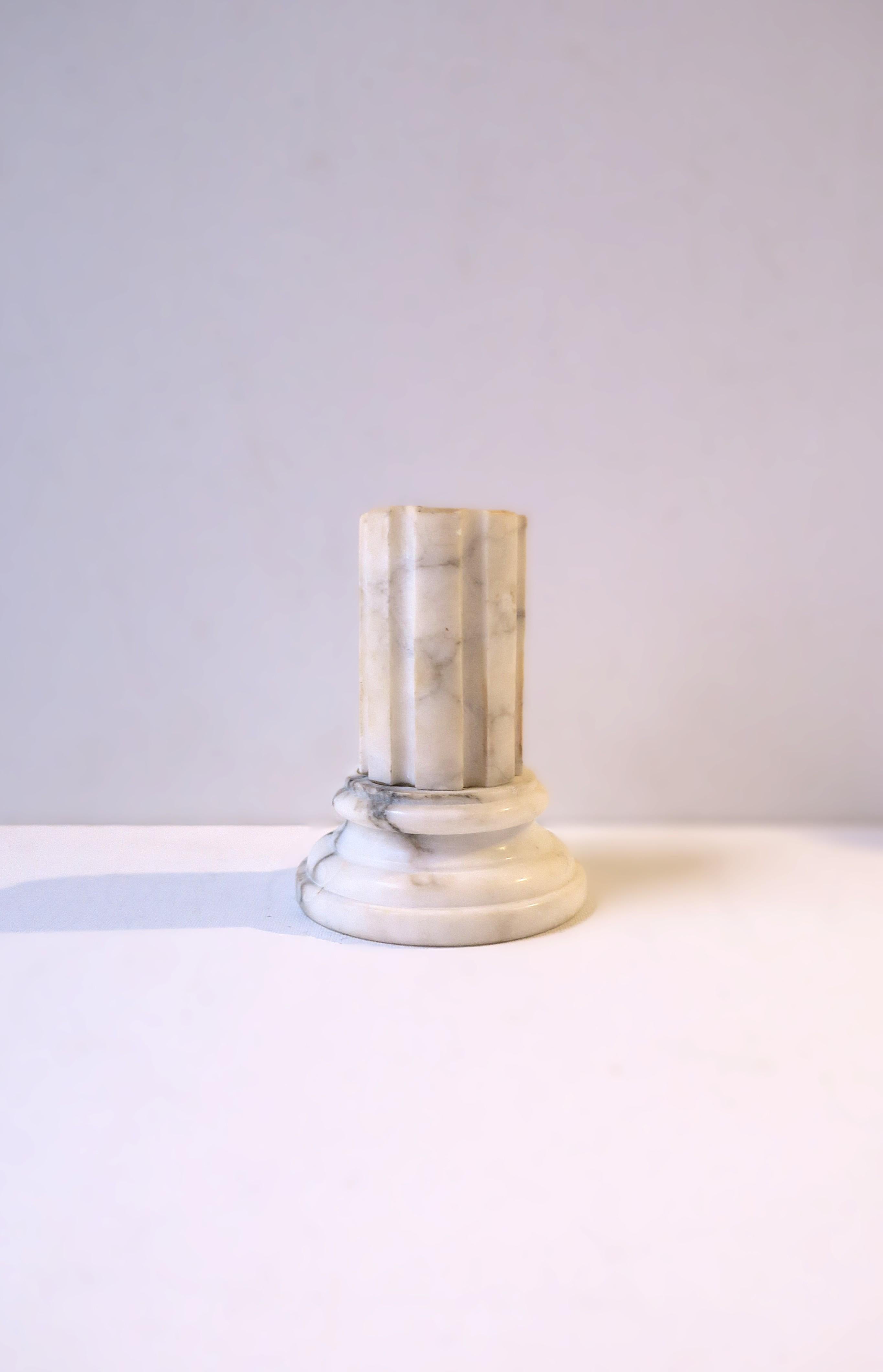 Marble Column Pillar Neoclassical Decorative Object Italian in vendita 3