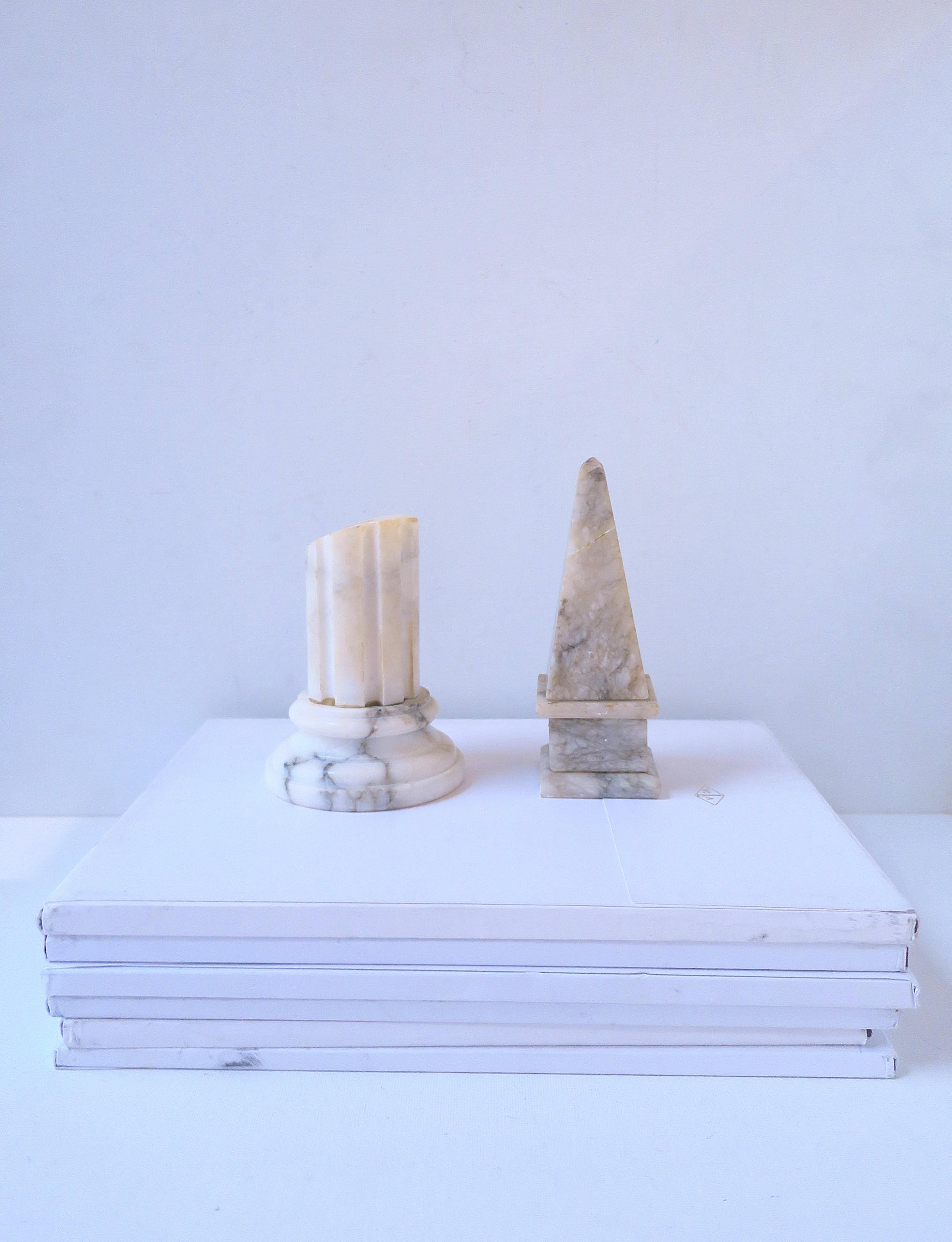 Neoclassico Marble Column Pillar Neoclassical Decorative Object Italian in vendita