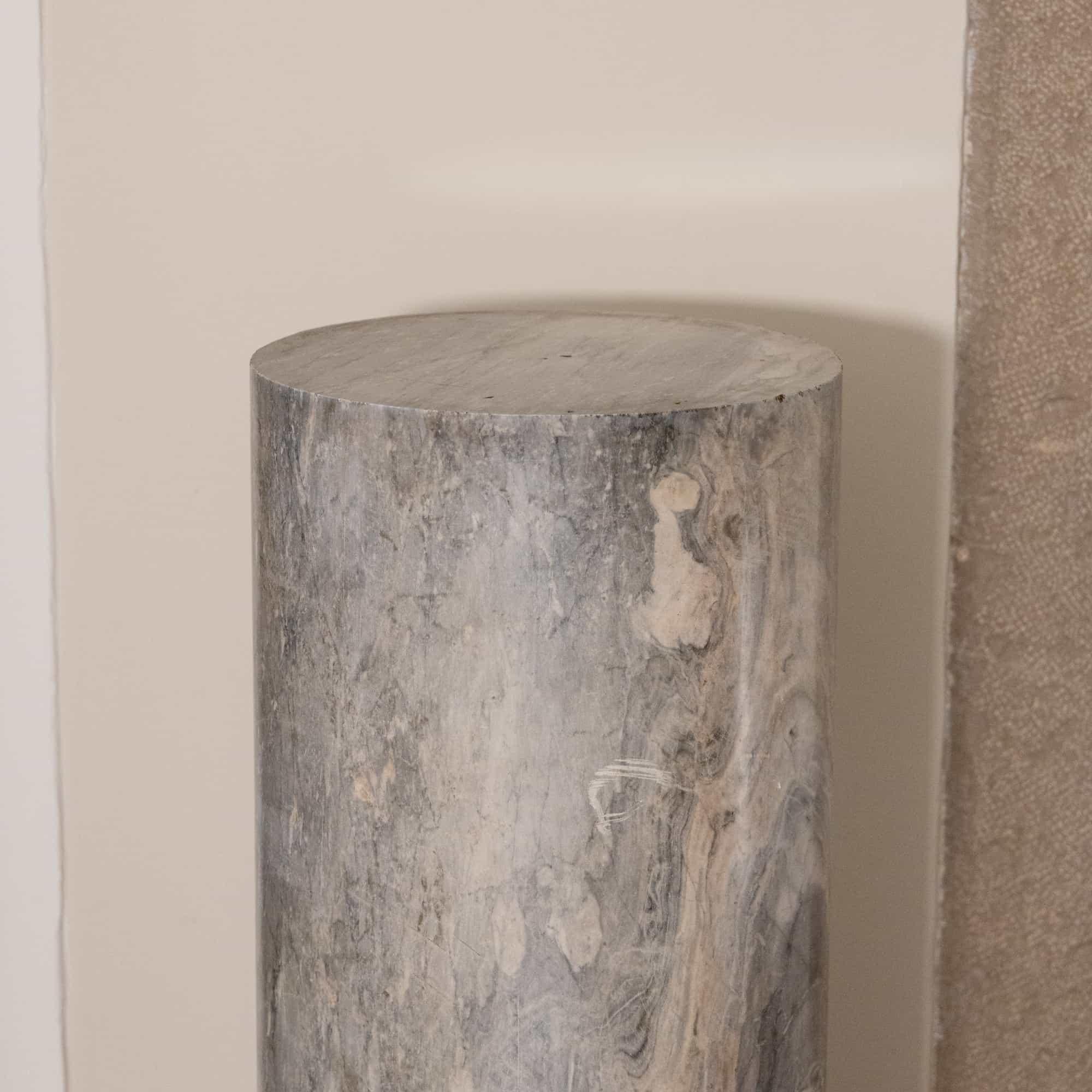 Marble Column Stump, 19th century In Good Condition For Sale In Greding, DE
