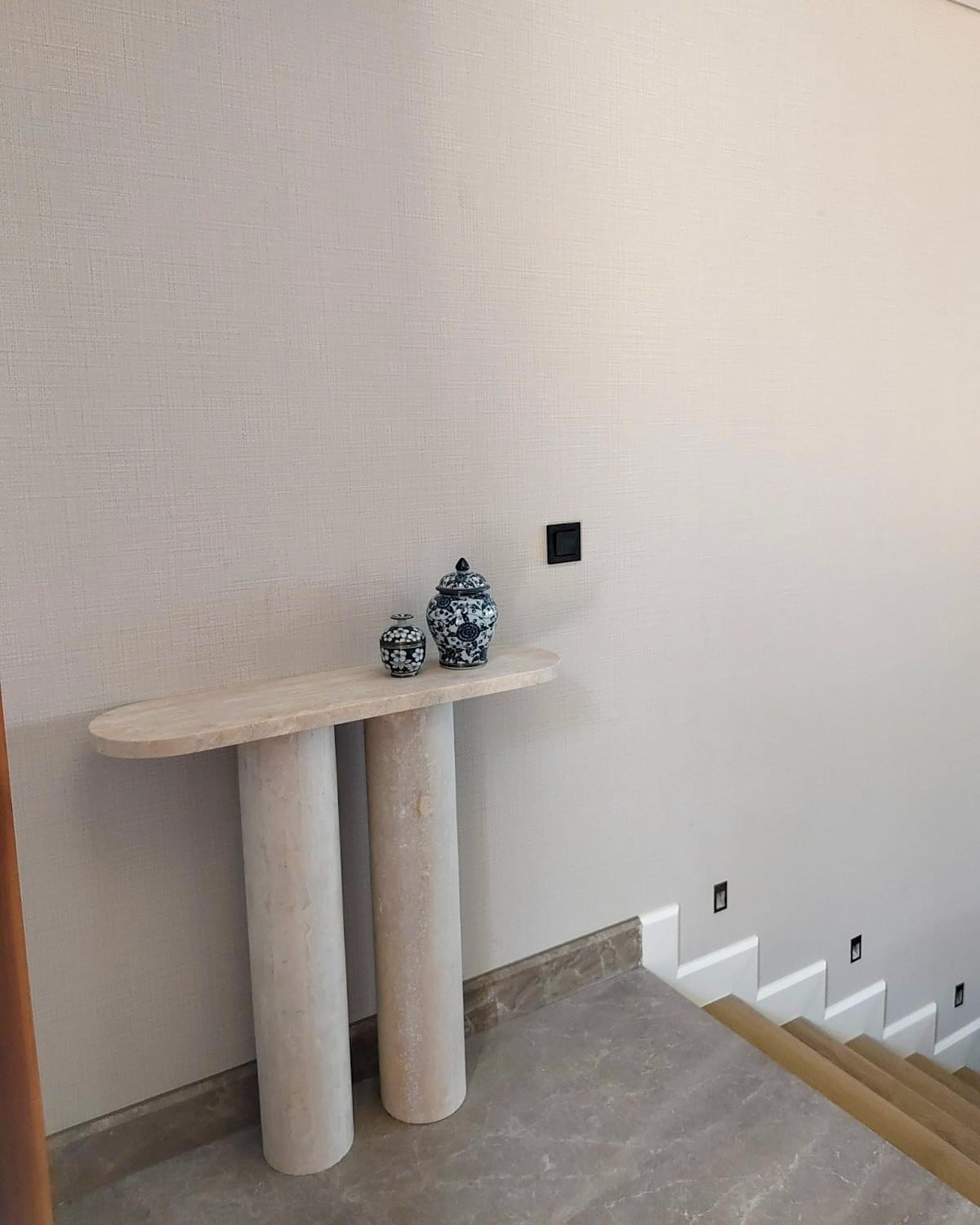 Mesa consola de mármol - Mesa consola de travertino italiano - Mesa de entrada crema Turco en venta