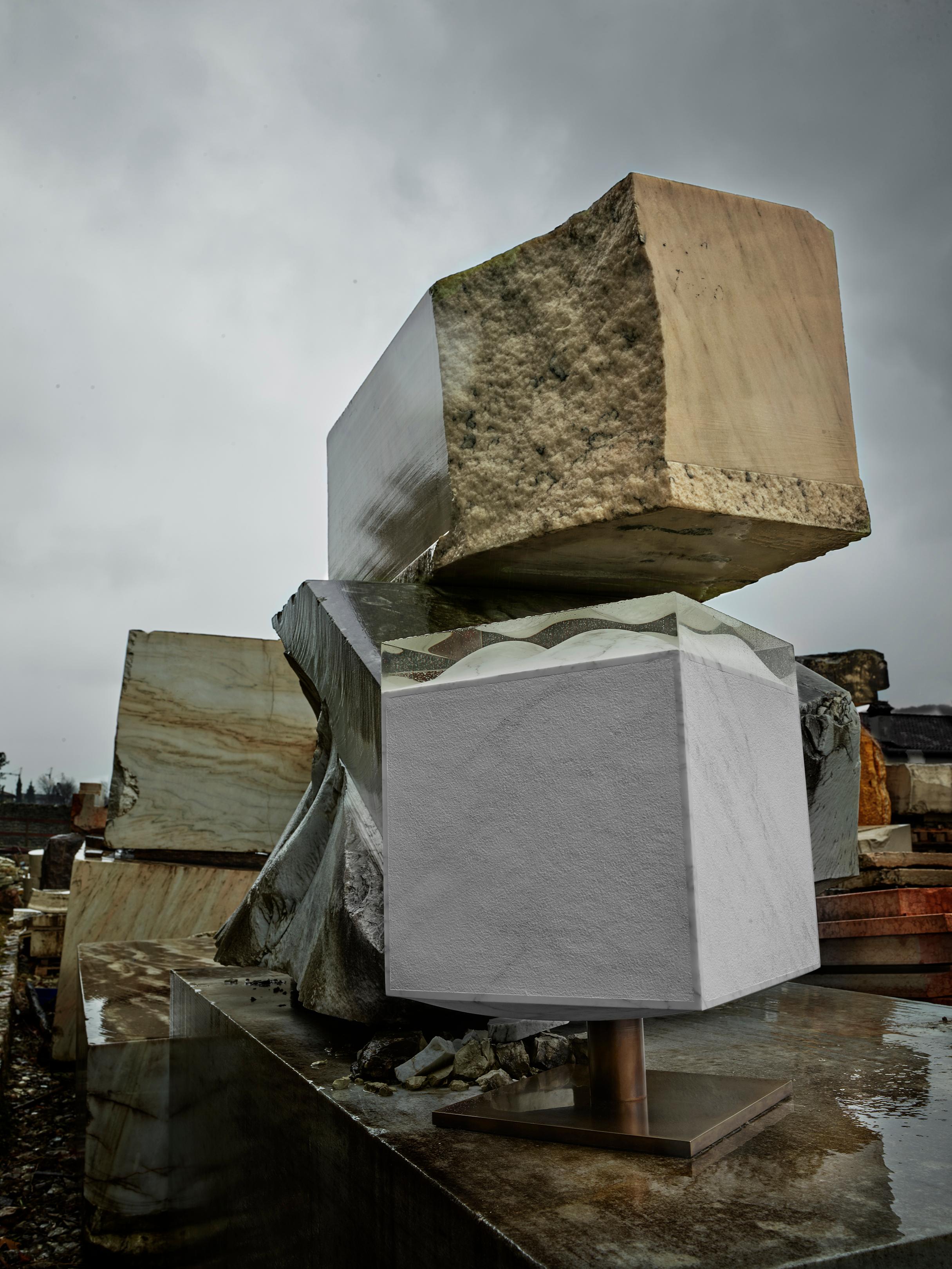 XXIe siècle et contemporain Table cubique en marbre de Jonathan Hansen en vente