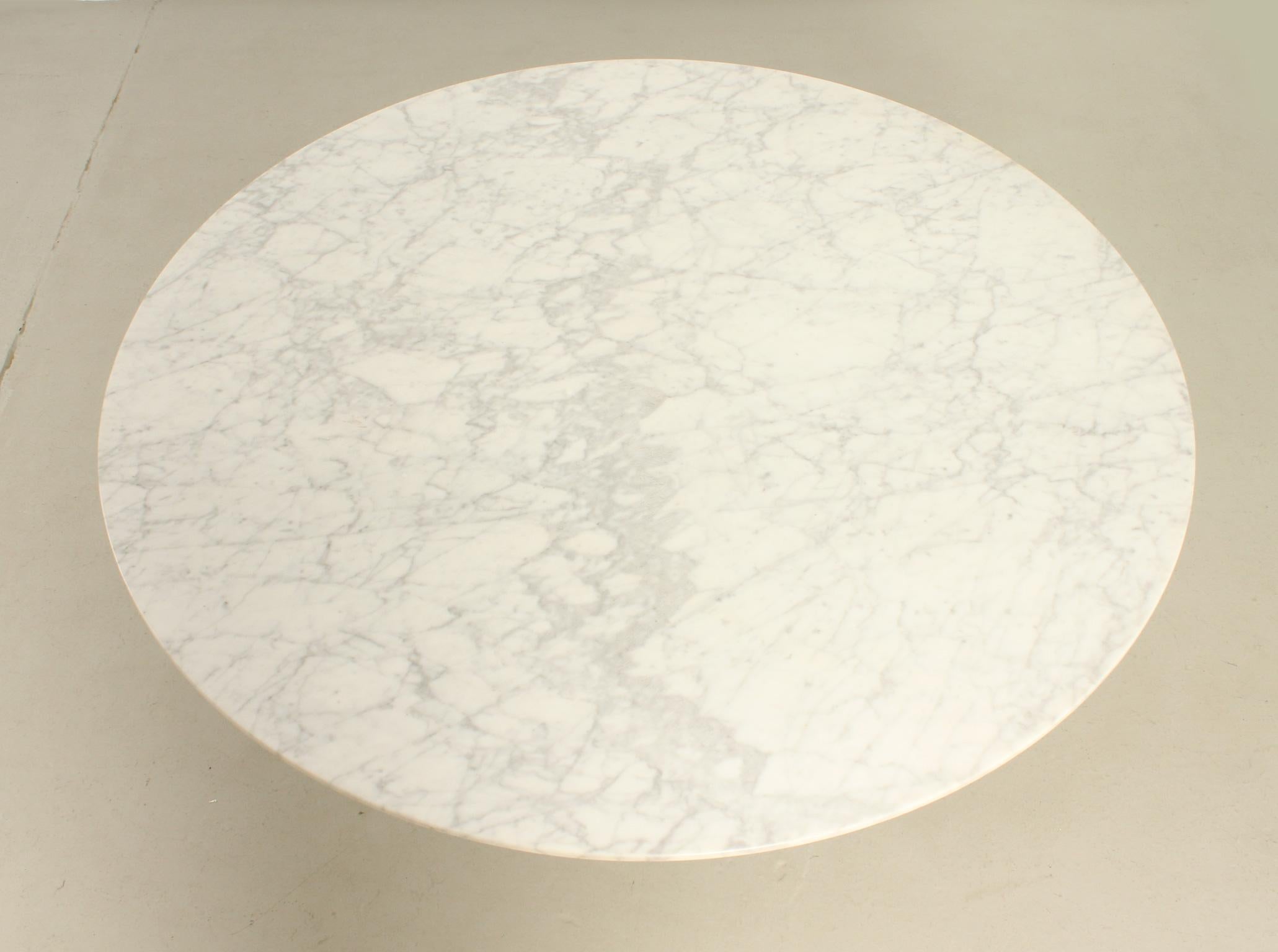 Marble Dining Table by Warren Platner for Knoll For Sale 1