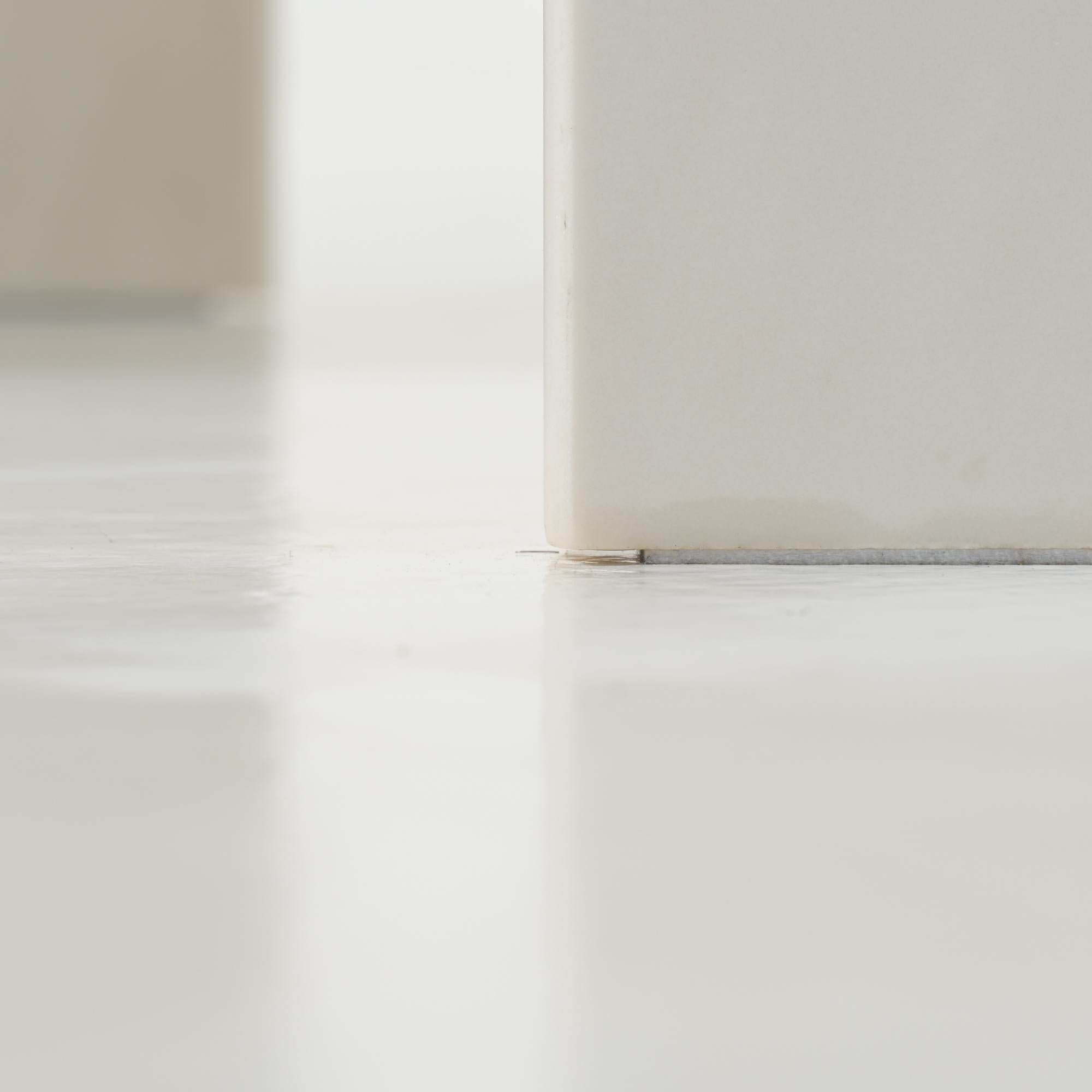 Marble Dining Table from the 1970s en vente 8