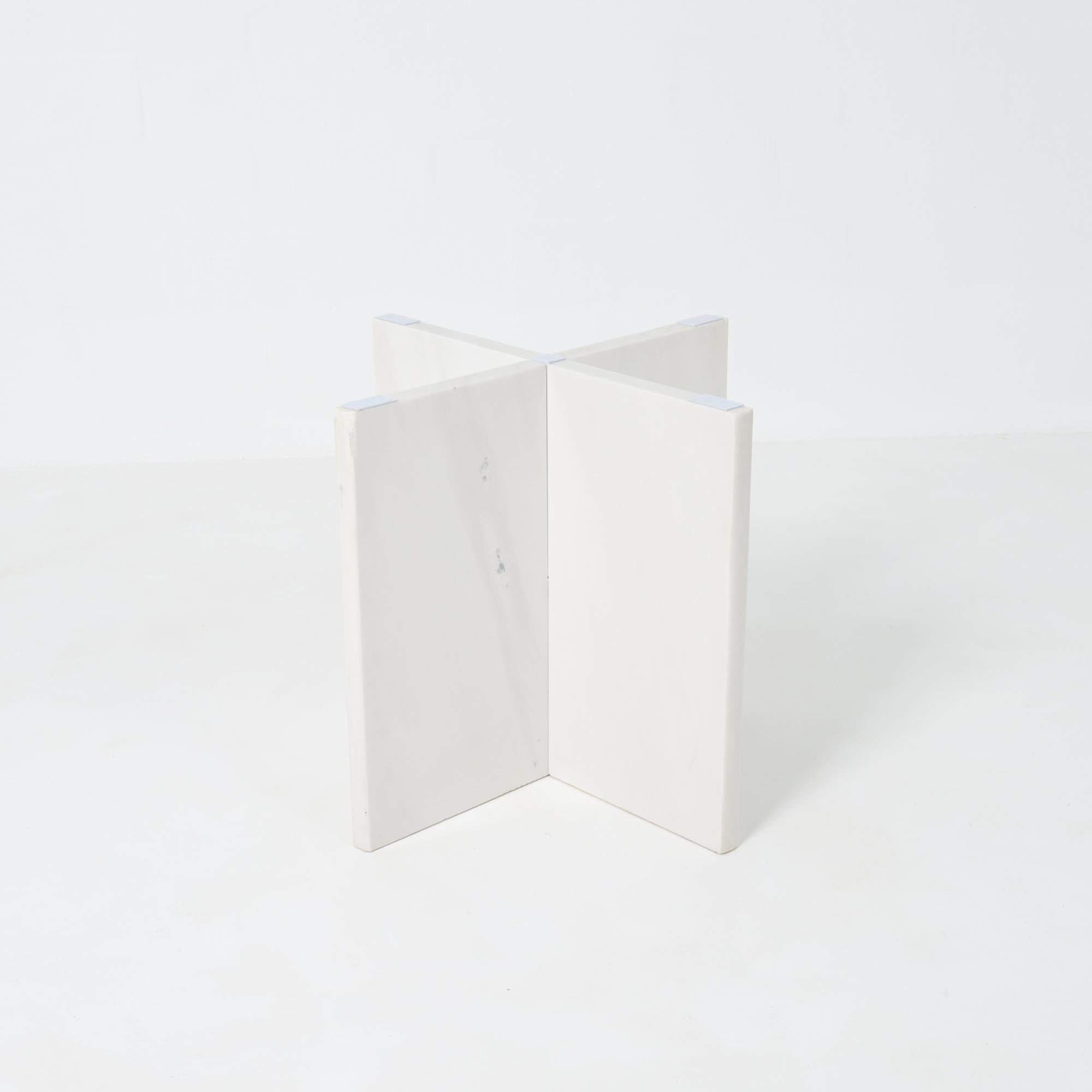 Marble Dining Table from the 1970s en vente 12