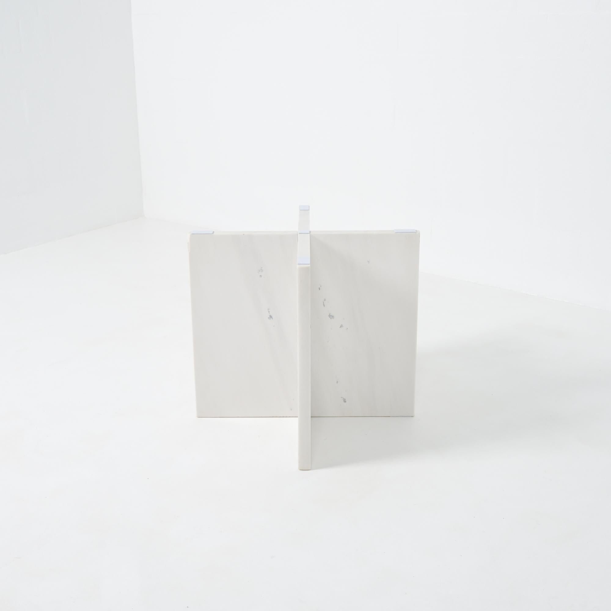 Marble Dining Table from the 1970s en vente 13