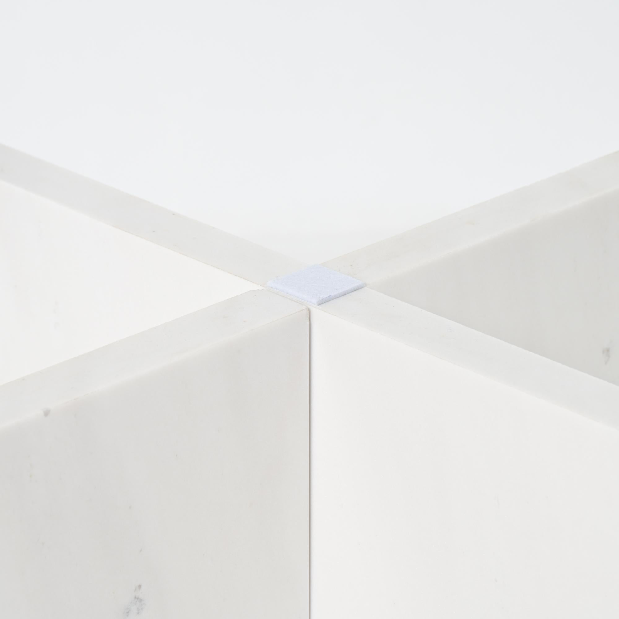 Marble Dining Table from the 1970s en vente 14